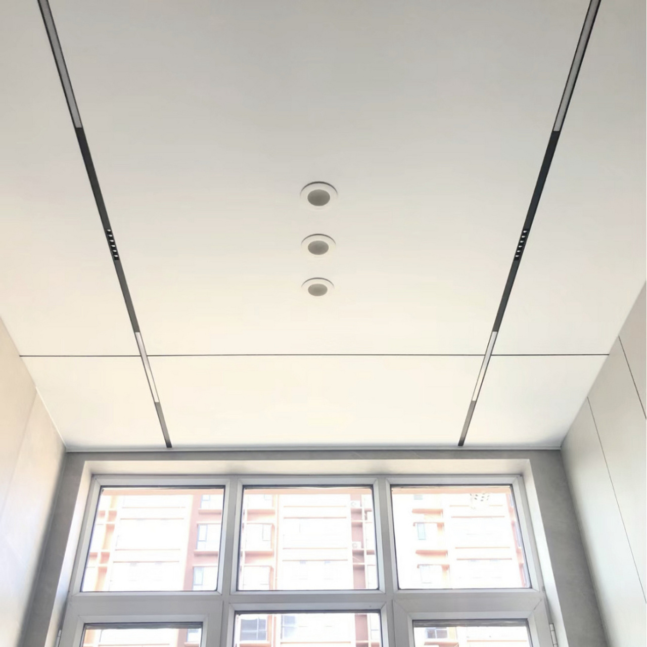 厨房做蜂窝大板吊顶到底需要花多少钱呢?