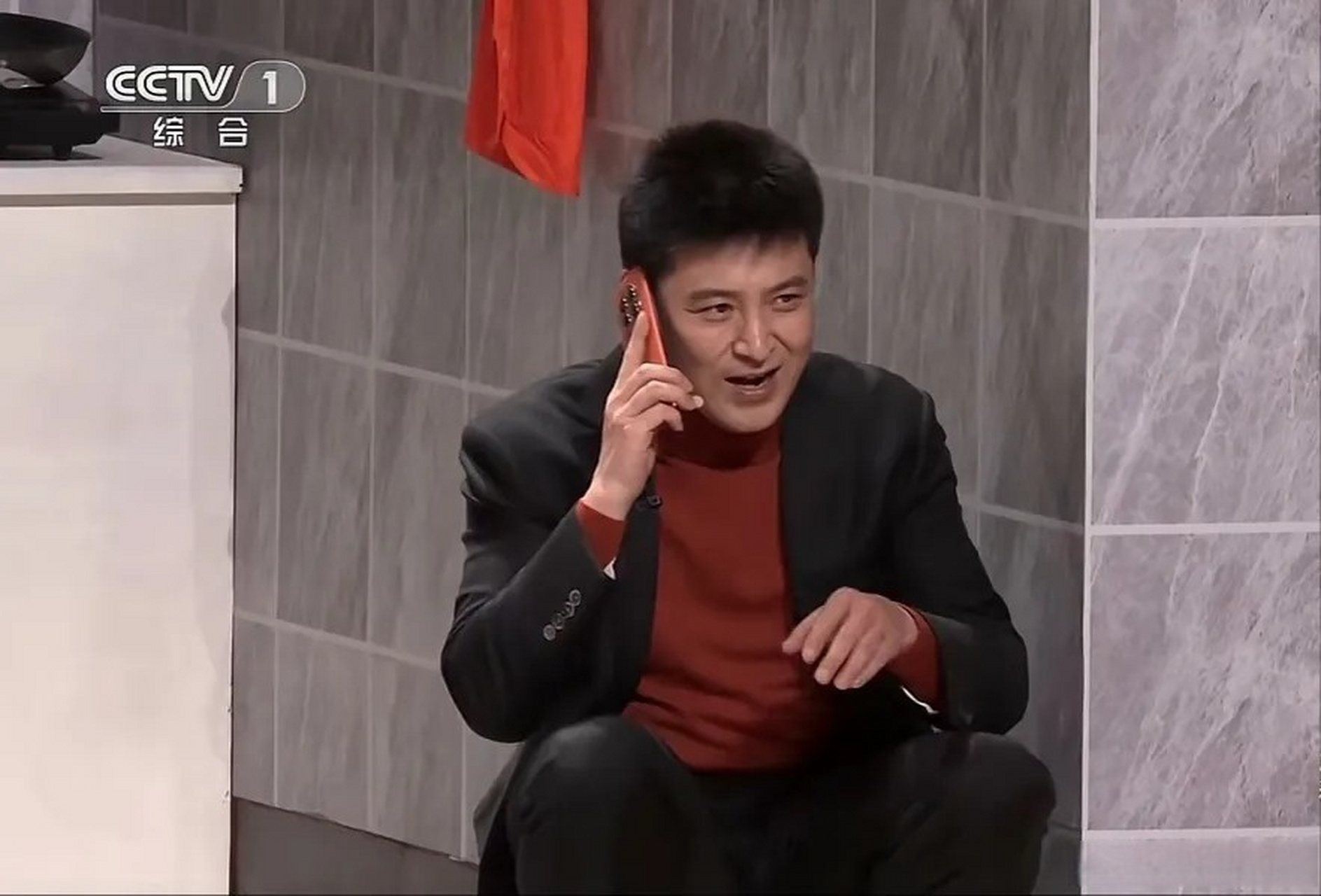 这个叫孙涛的家伙,毫无幽默感,演小品也不好看,但是年年都上春晚,堪称