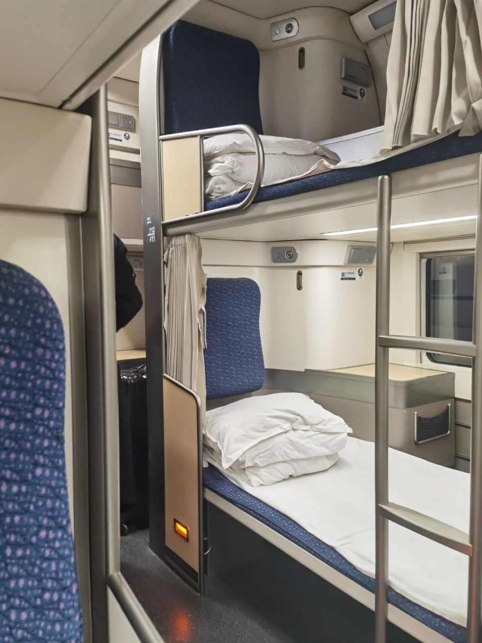 d904纵向动卧初体验 d904深圳北到北京西.