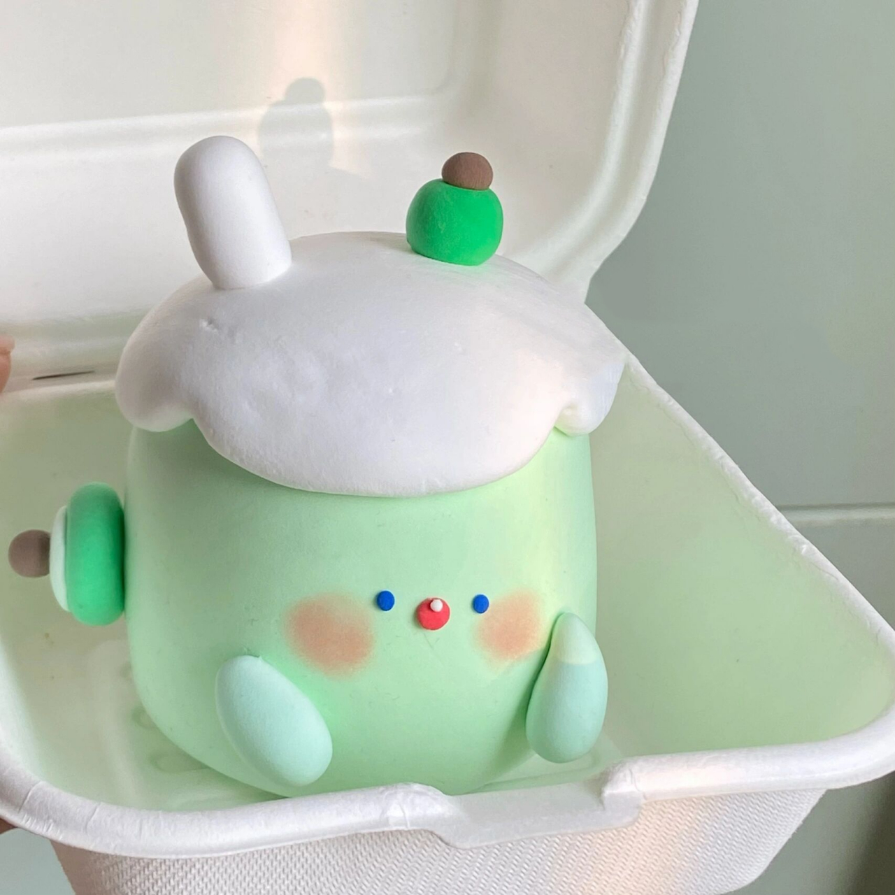 粘土奶茶杯真的奶乎乎的04 谁会拒绝这么可爱的奶茶呀 跟着 做的哟