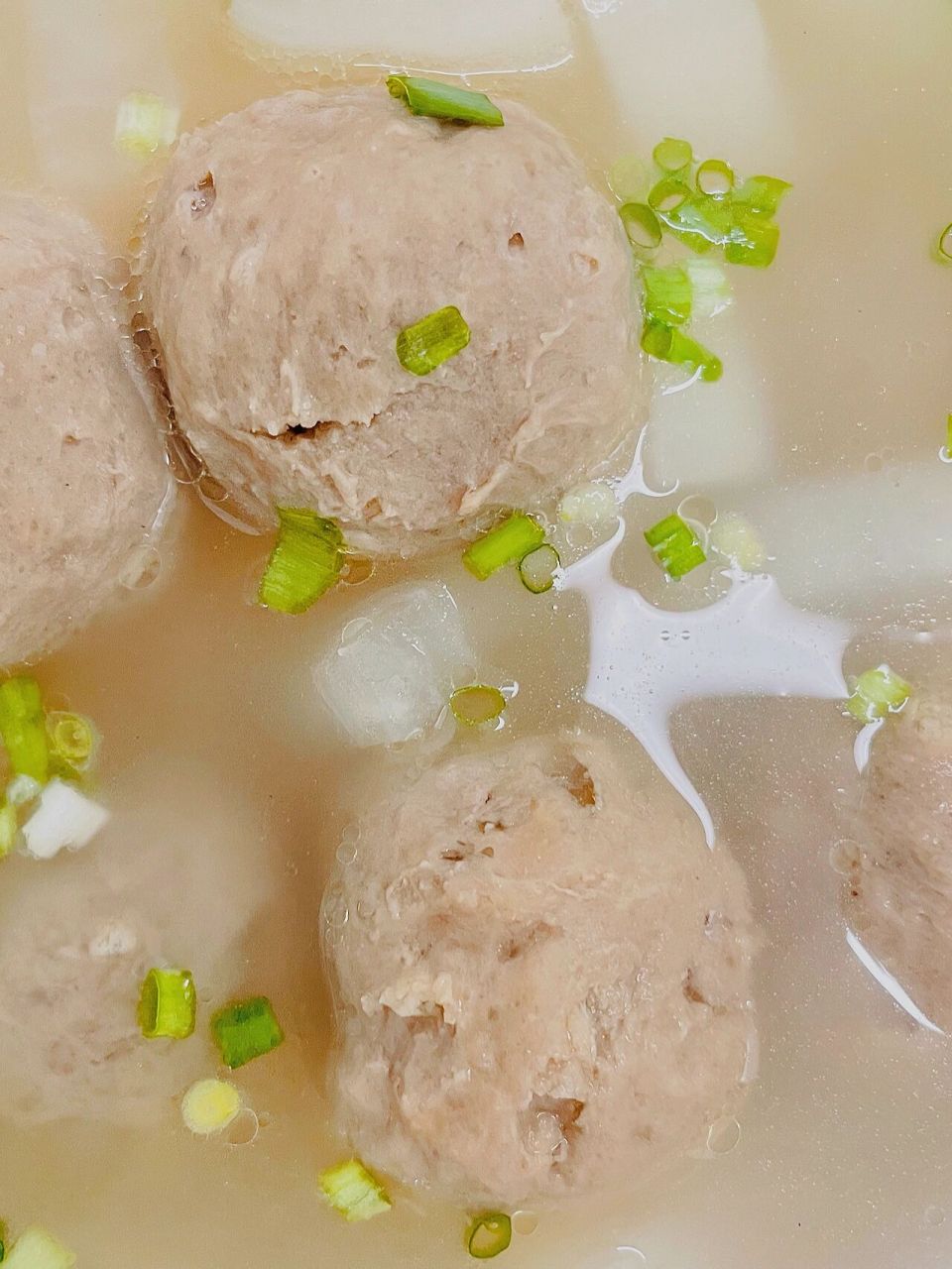 超快手又好喝,鲜掉眉毛,清清爽爽,鲜鲜甜甜,牛肉丸qq弹,晚餐来一碗