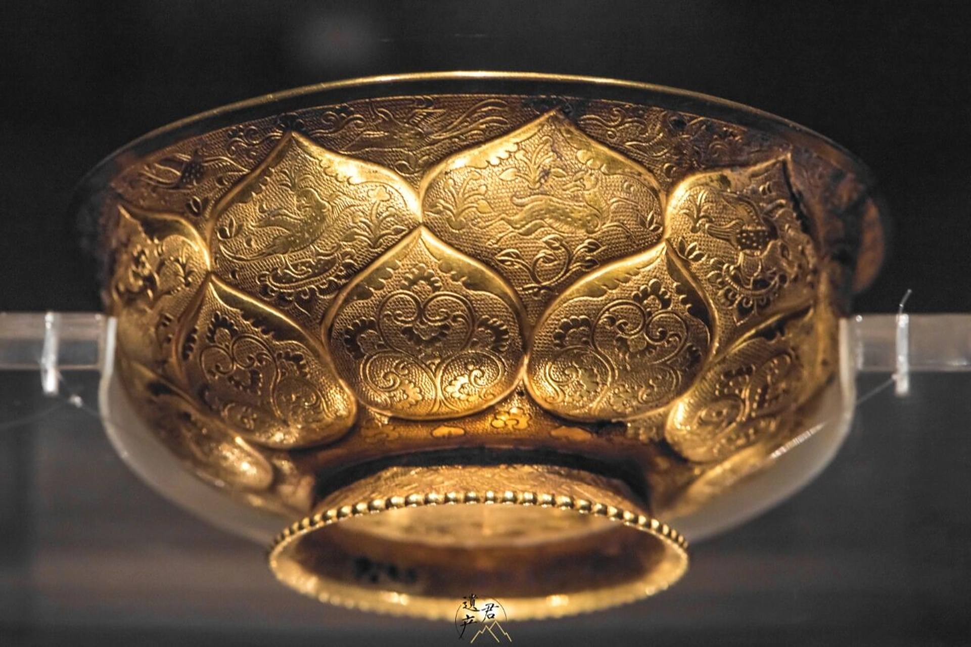 大唐最漂亮的金碗,鸳鸯莲瓣纹金碗 陕西历史博物馆藏·唐代鸳鸯莲瓣纹