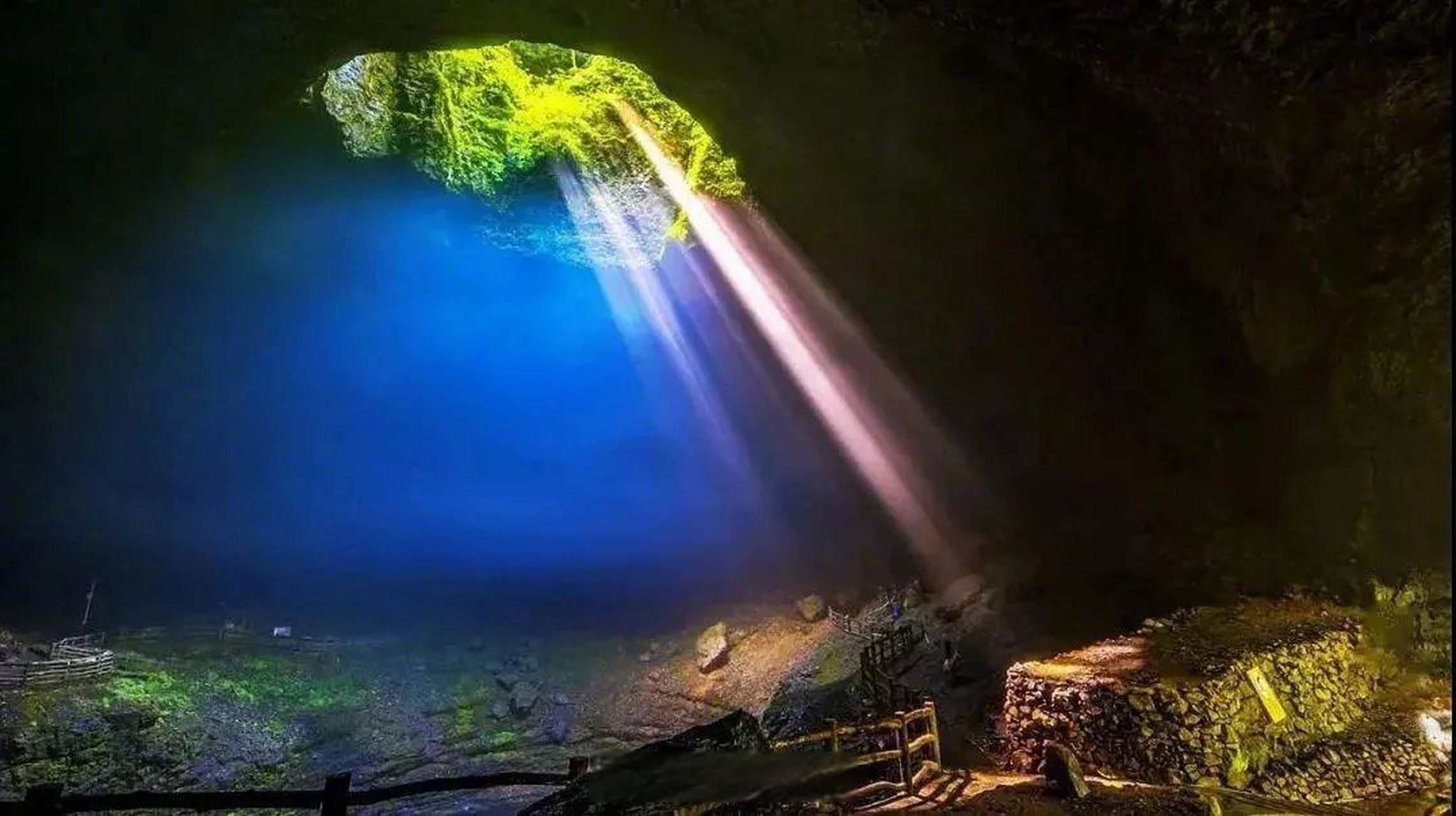 广元-曾家山川洞庵】#四川风景主打一个绝# 曾家山地质景观独特