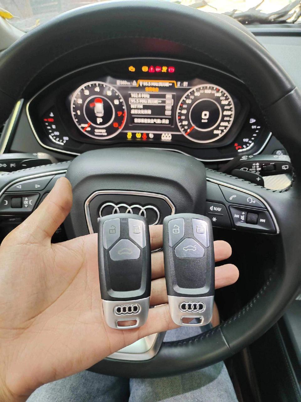 成都匹配汽车钥匙价位买车的时候汽车钥匙有两个,一定要收藏好哟,如果