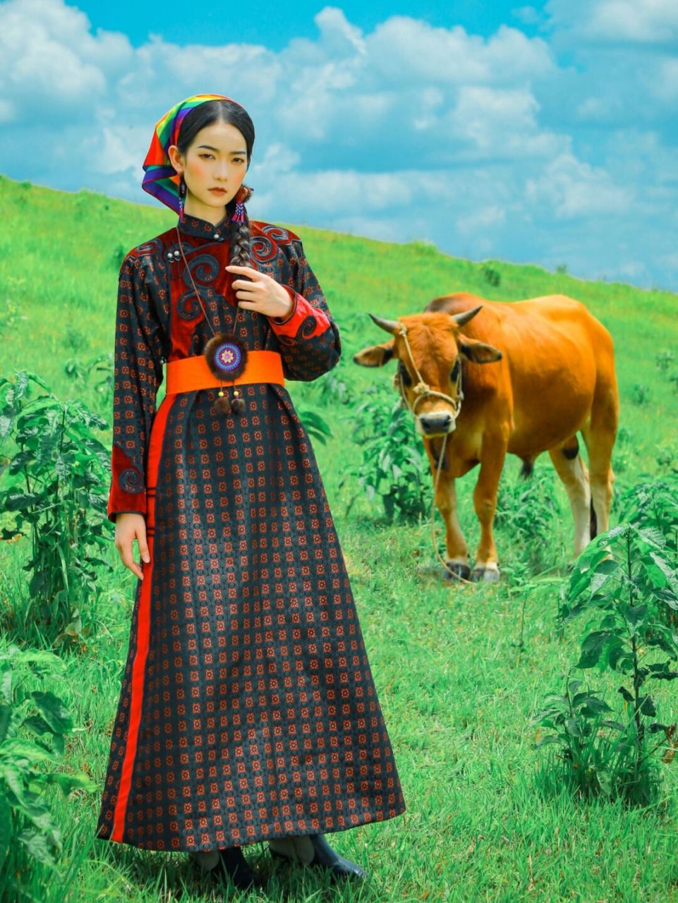 ❤️鄂温克族简介: 作为一个跨界民族,国内的鄂温克族主要聚居在