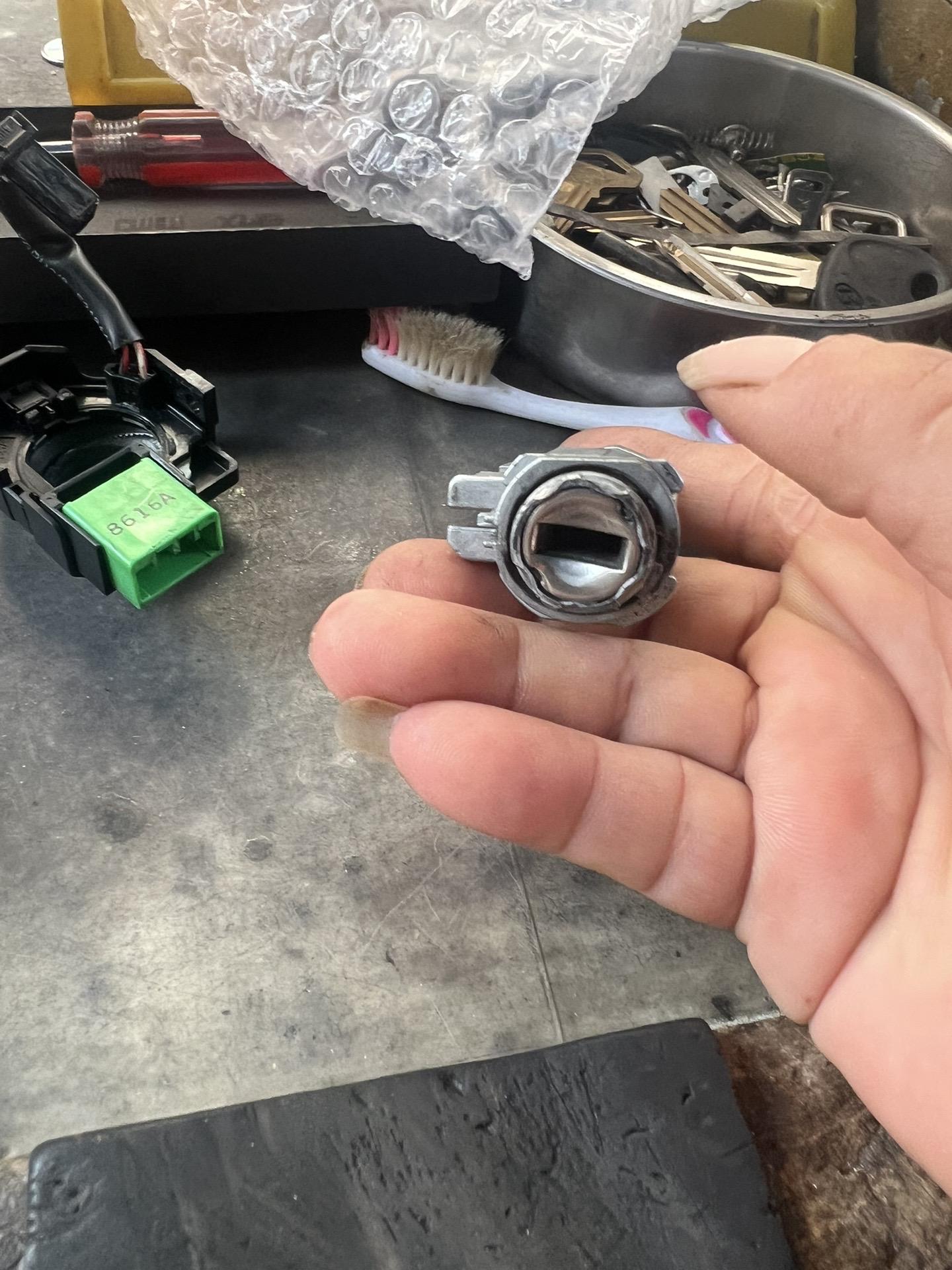 本田雅阁更换锁芯完美了