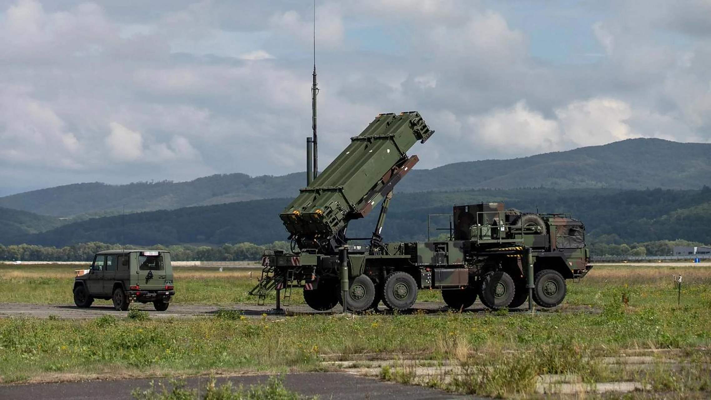 德国国防部发表声明称,德国爱国者防空系统已经成功抵达乌克兰,爱国者