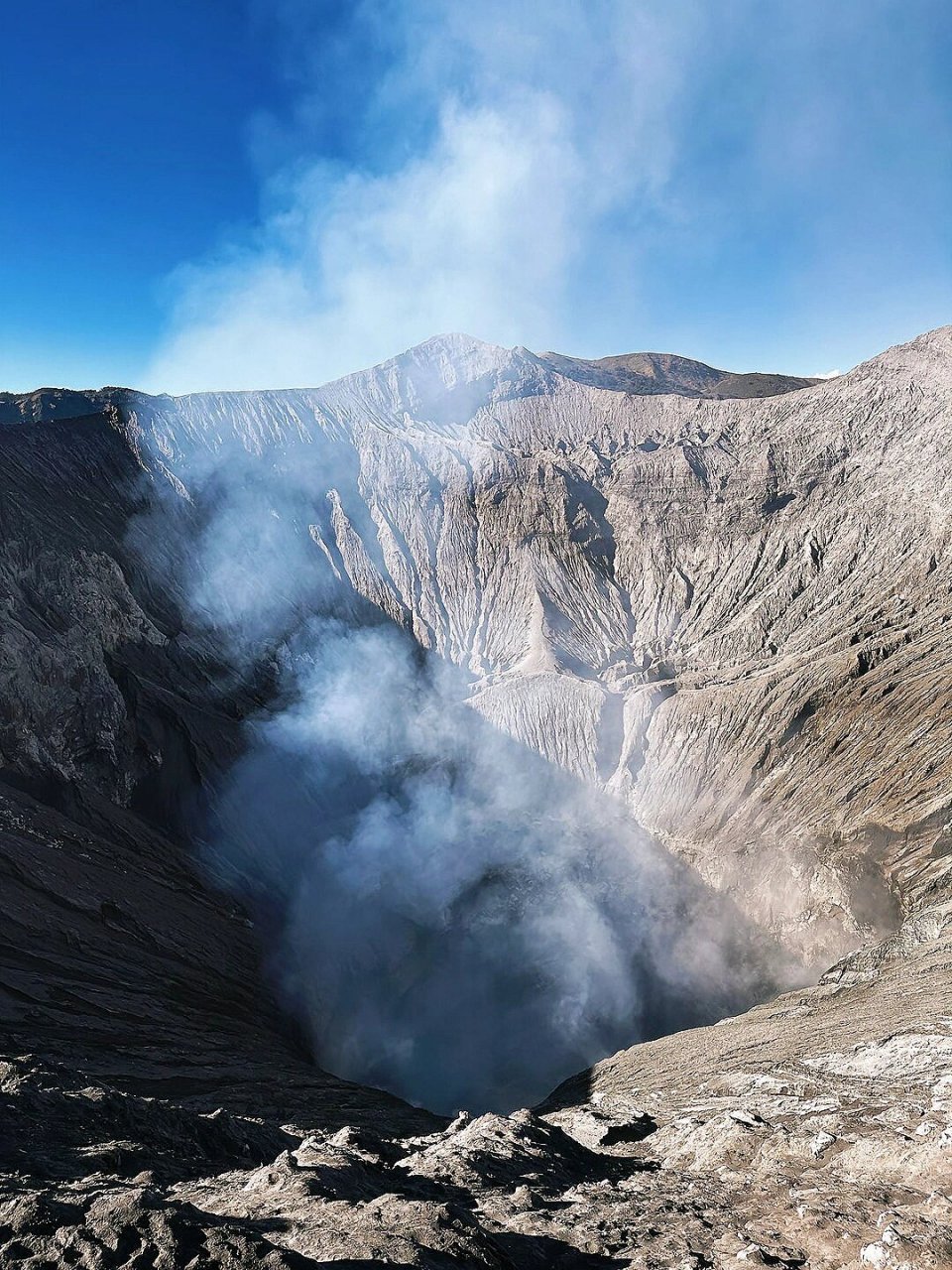 印尼布罗莫火山旅游攻略|8天7晚 全是年轻人 6015印尼布罗莫火山