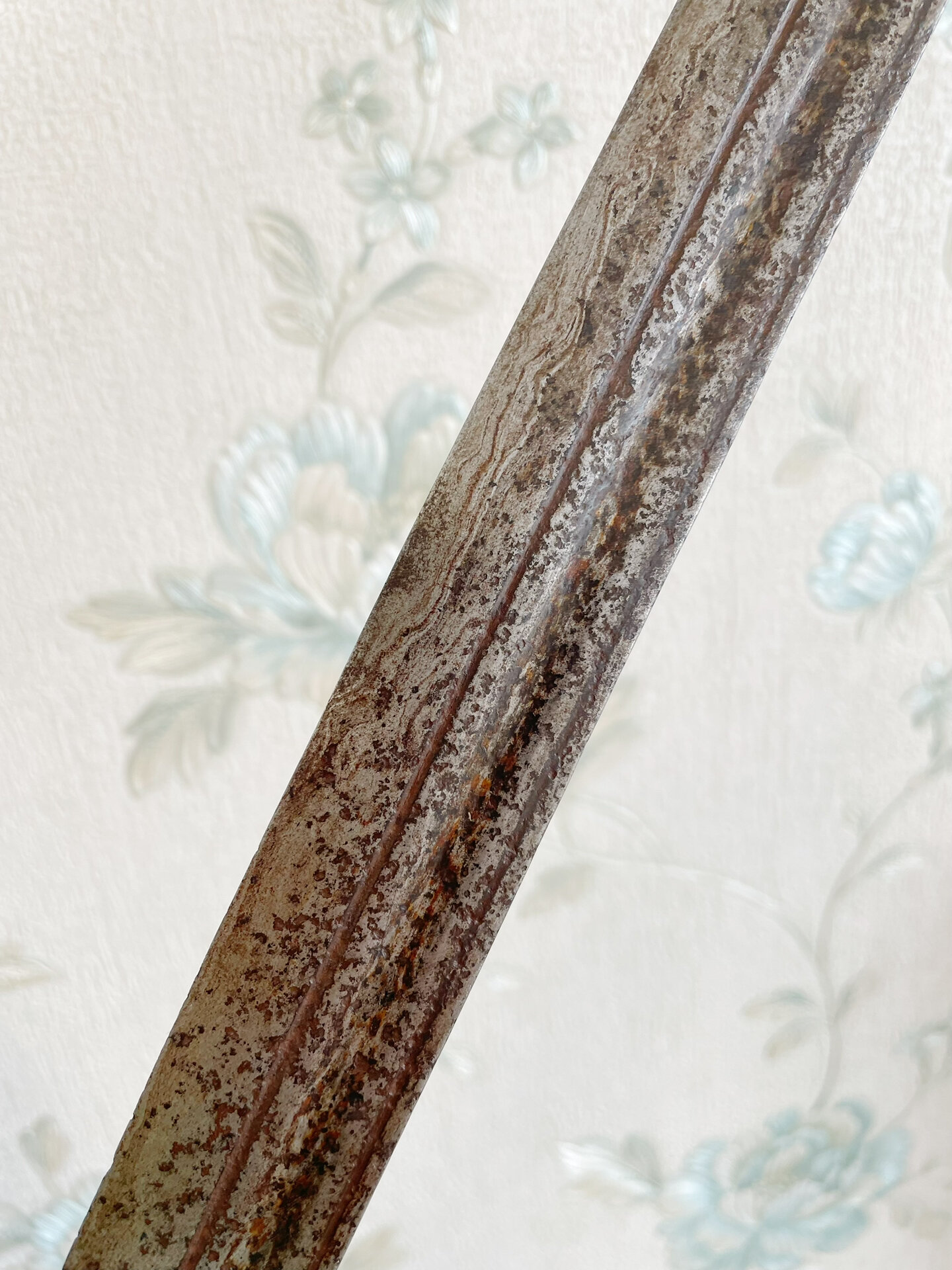 明代·滚边刀镡·回形血槽·瓦面官刀 明代·滚边刀镡·回形血槽·瓦