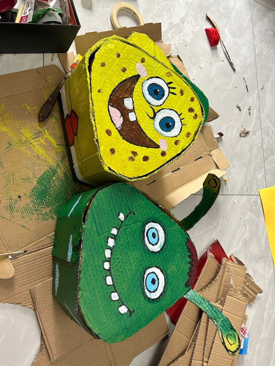 幼儿园手工作业之梅花桩  来吧,看看步骤,建议先描好图样再涂,我们是