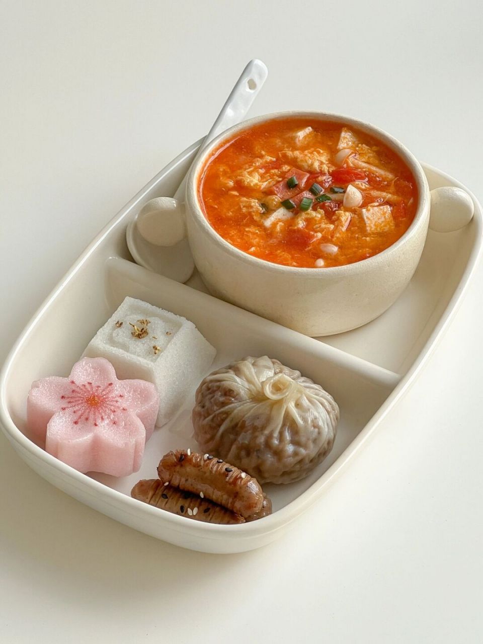 今天又是一顿精致的中式早餐09 樱花米糕简直美到心巴上了99 还有