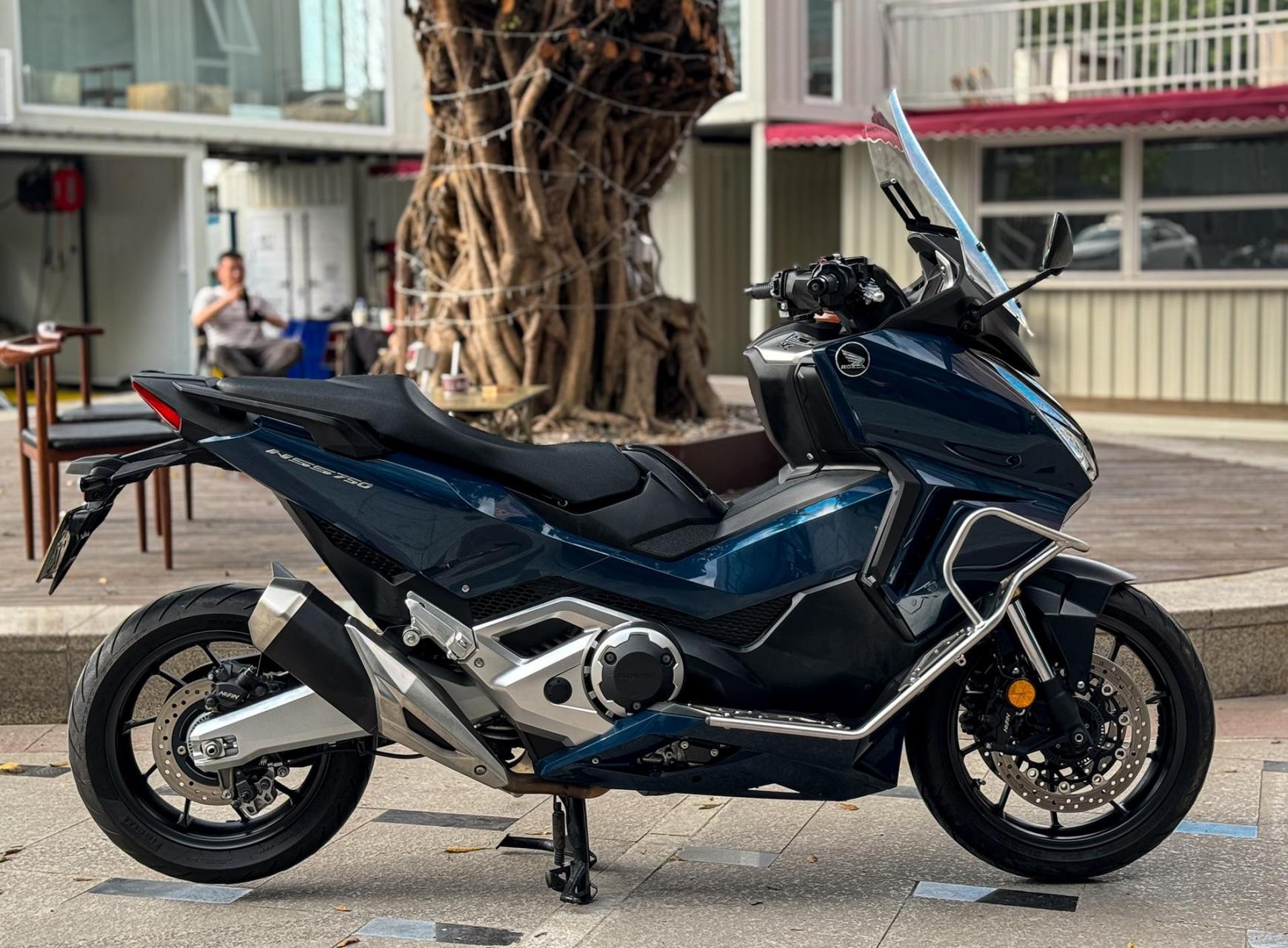 本田 佛沙750  上户日期 :2021-10 过户次数 :1 公里数:8918  车况