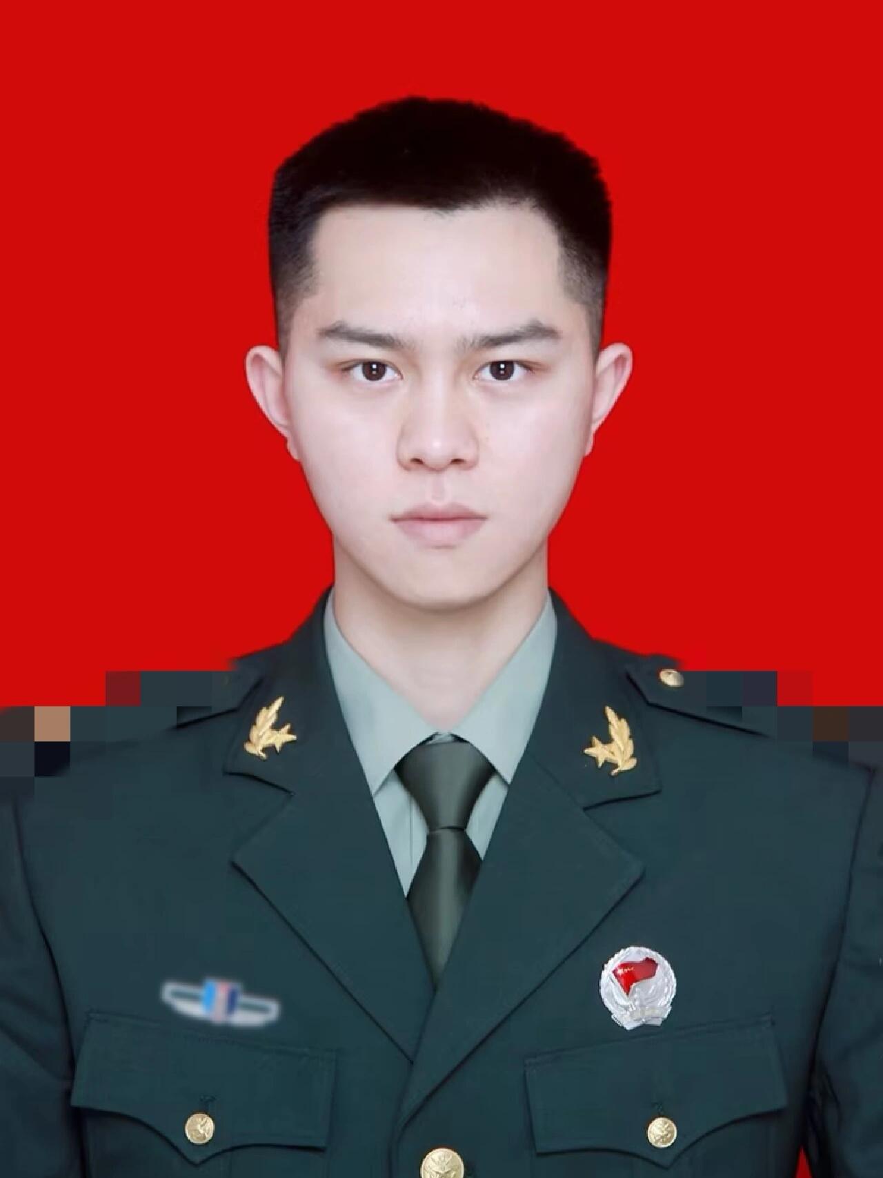 三十块钱的一寸照 有朋友私信问我这张证件照哪里拍的.