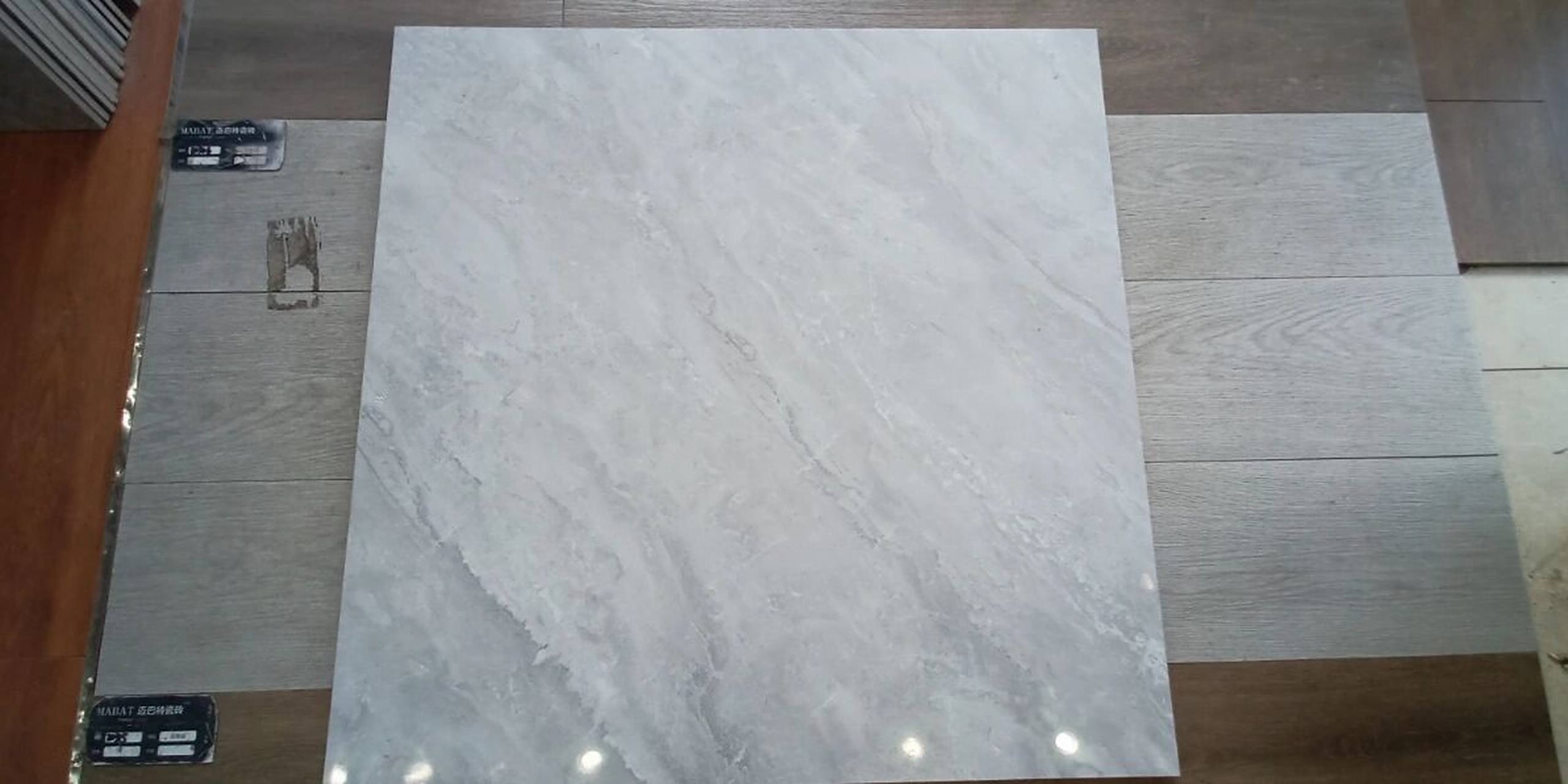 金管家陶瓷 金管家陶瓷质量咋样,800*800,喜欢这个花色,说这个是加厚