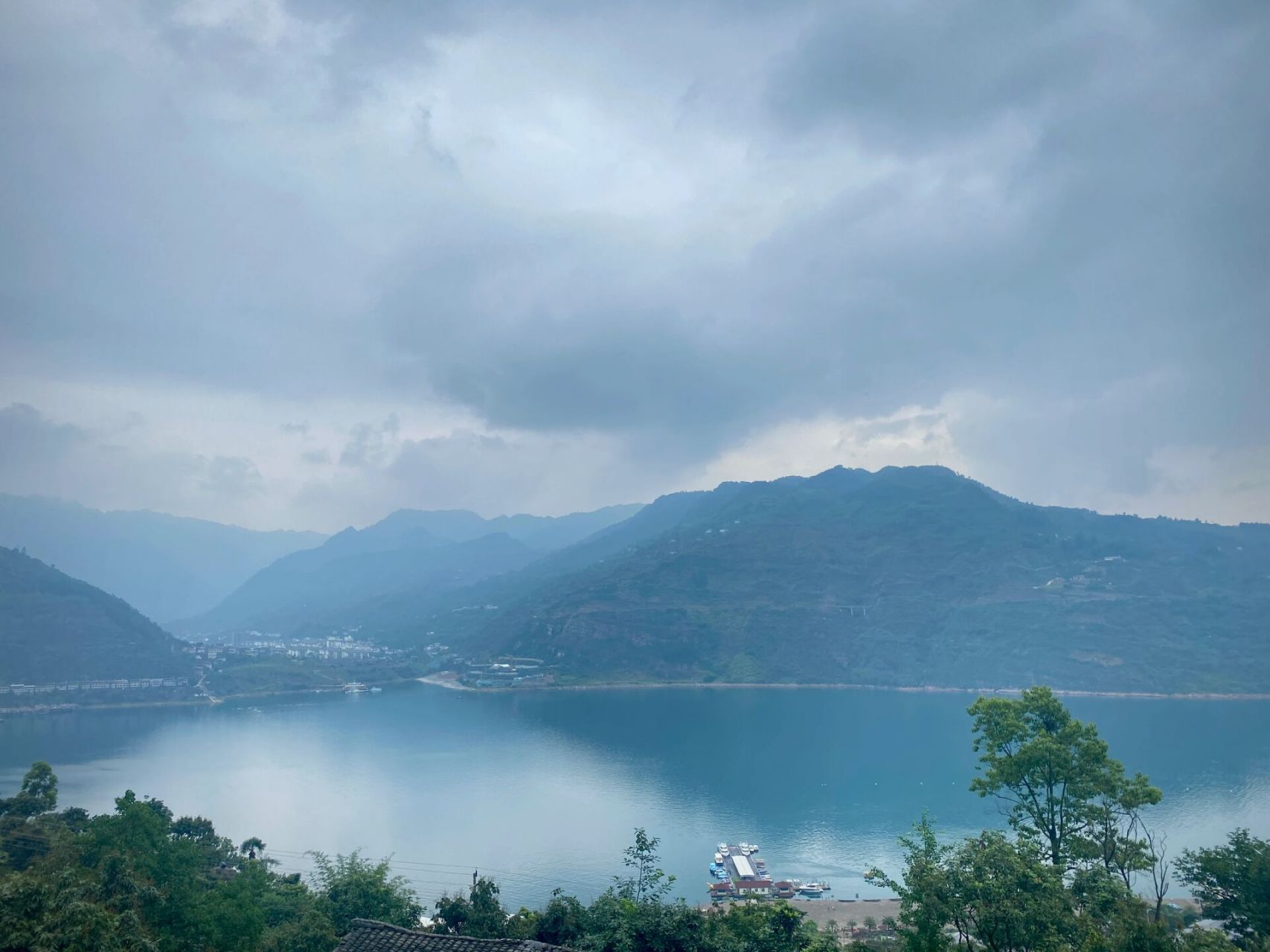 邵女坪 周末清凉好去处 距离泸州两个小时的邵女坪度假小镇 位于云南