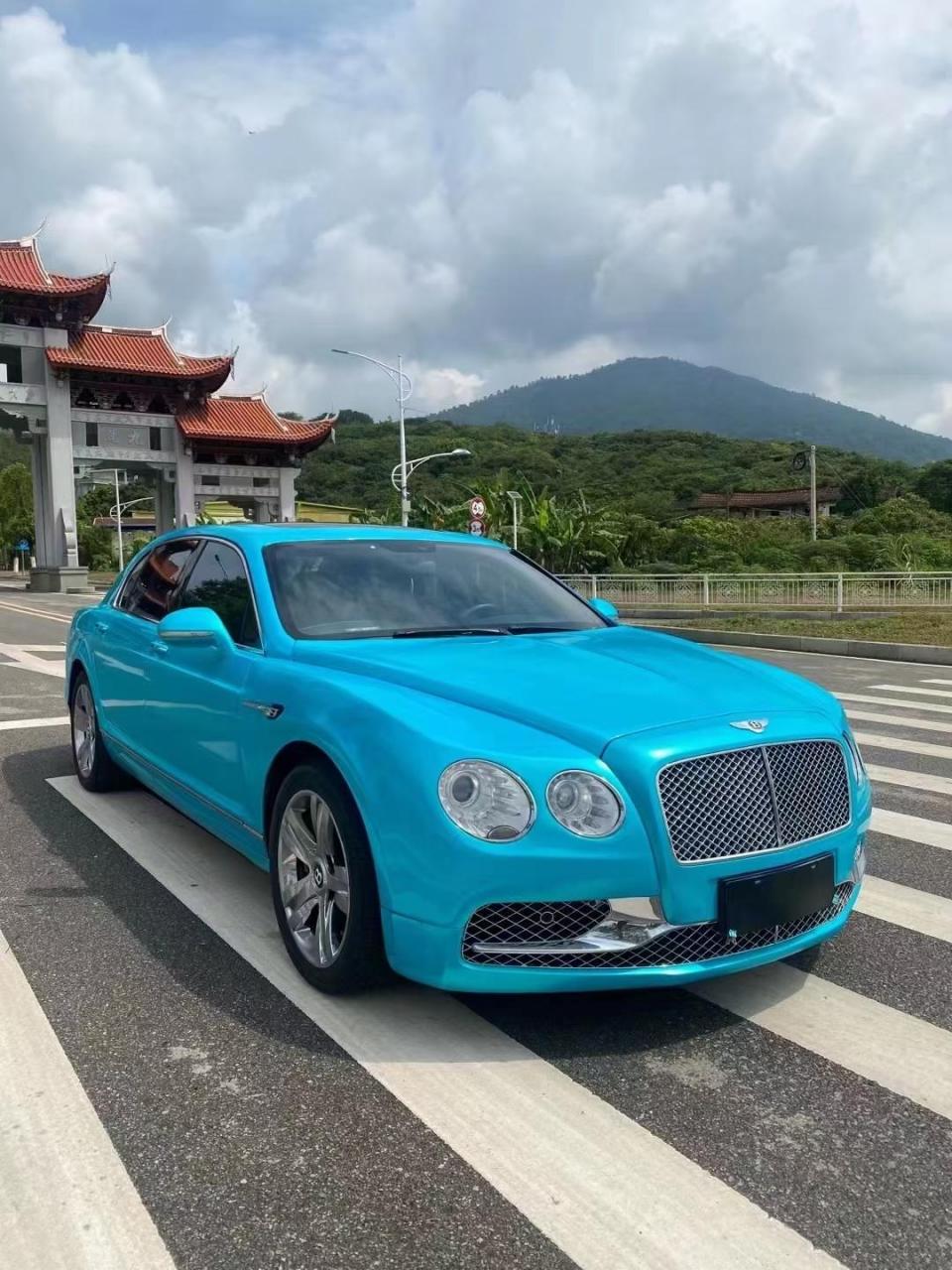 17款 宾利飞驰 6.