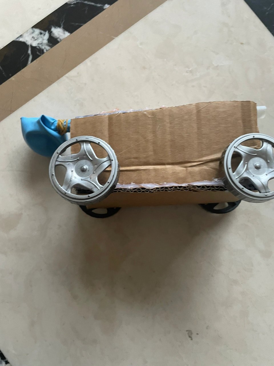 四年级上册科学利用驱动力制作小车