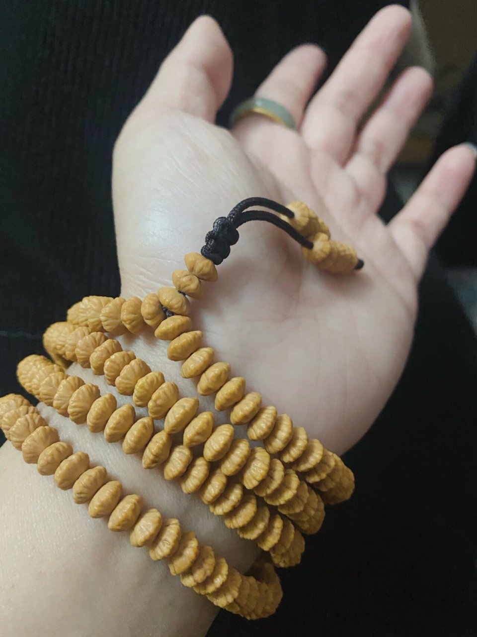 毕业级金叶菩提爆肉莲花 毕业级的爆肉莲花金叶菩提,盘玩后超美