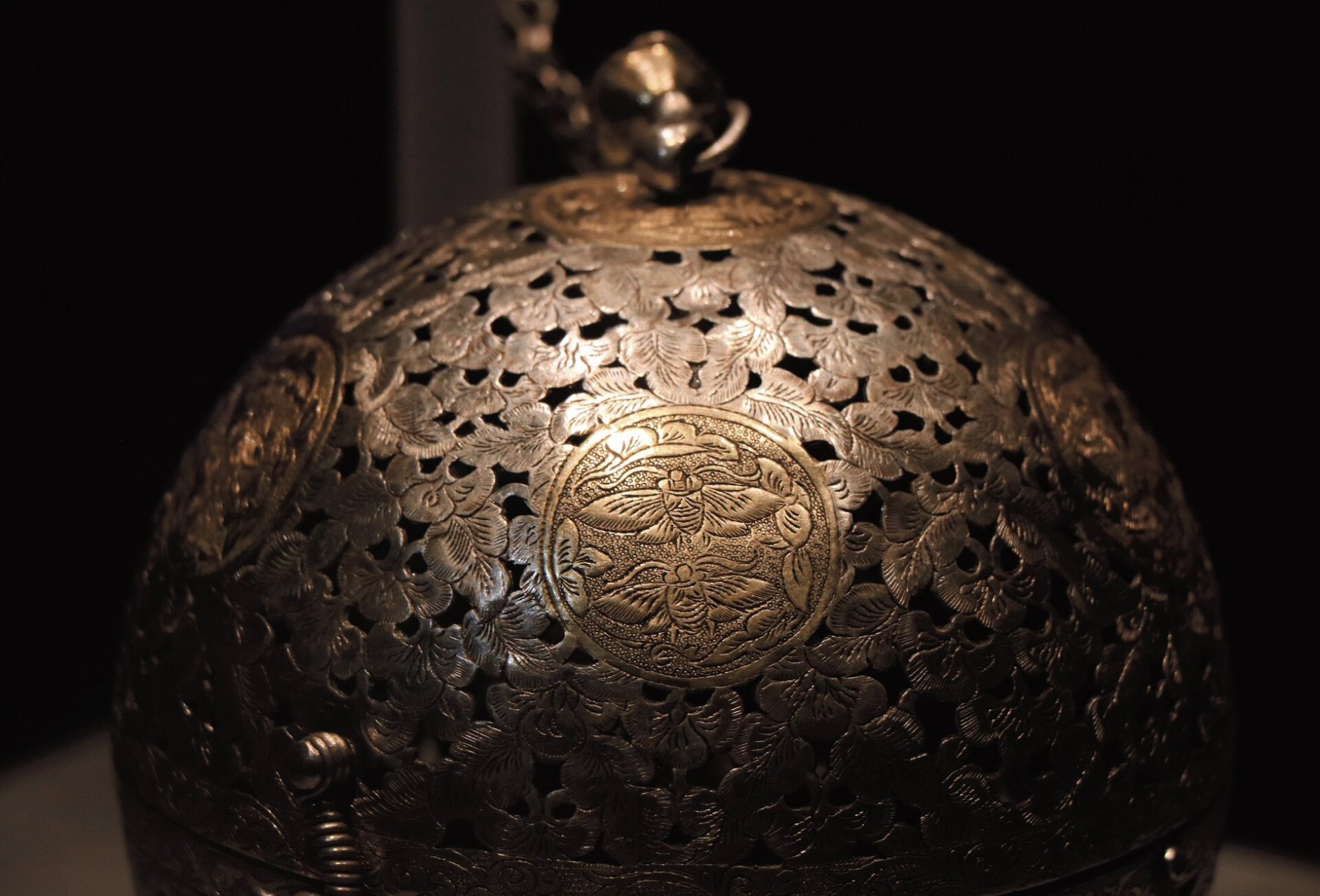 法门寺出土的唐代香囊 | 古人有多精致 "尘中生幻景 此间舞霓裳" 「唐