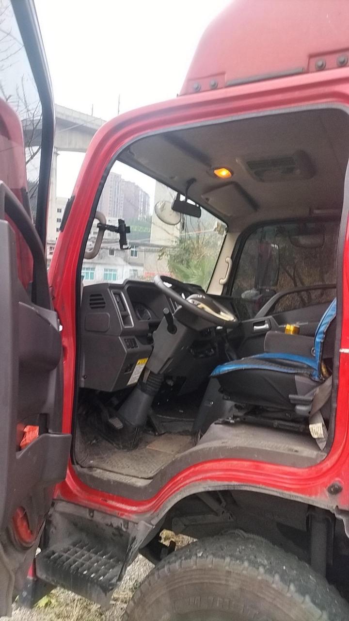 21年早产现代宏图4.2米货箱喜欢赶快了56800开走