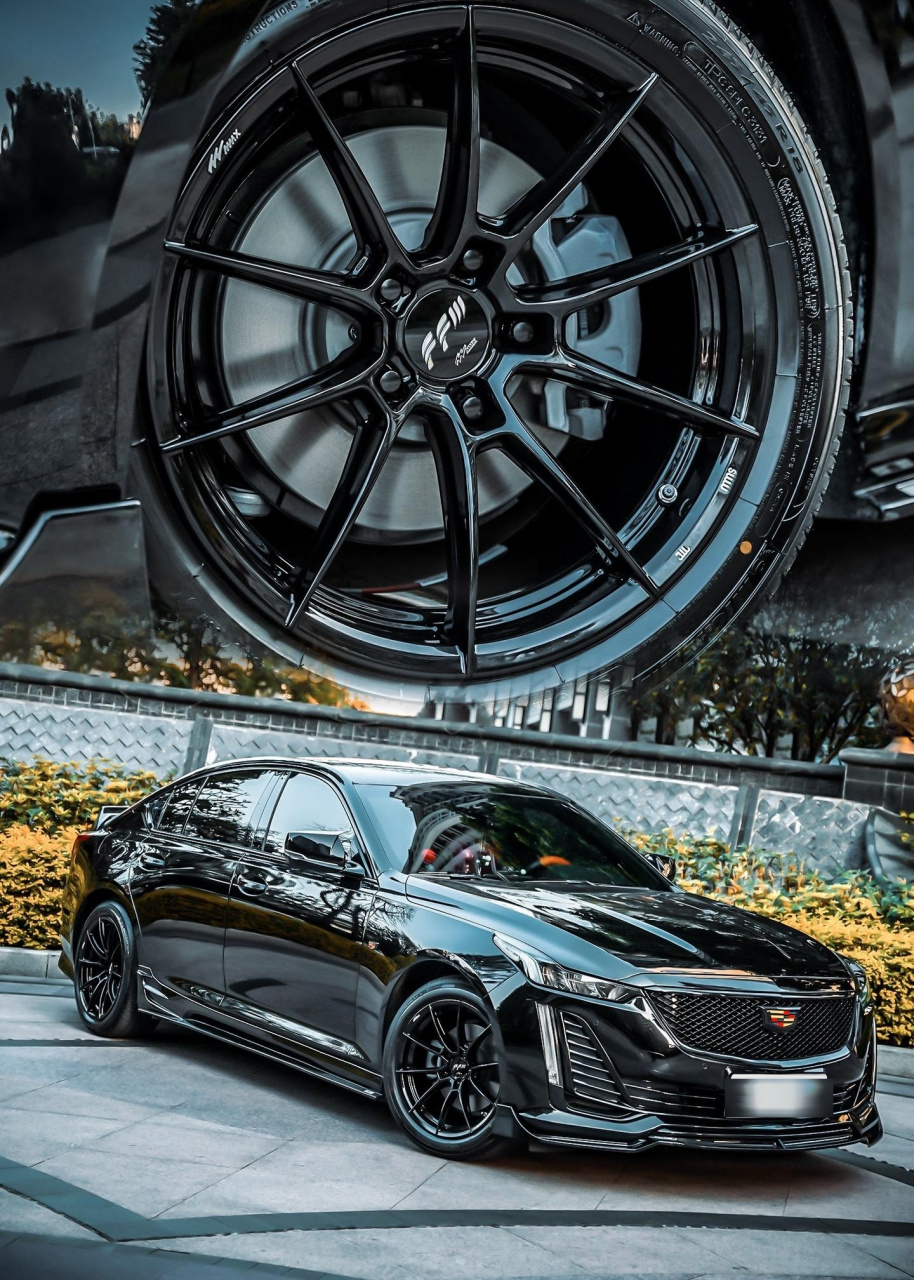 轮毂钢琴黑,实物颜色质感更好看,就是尺寸小了点,再大点就更完美了