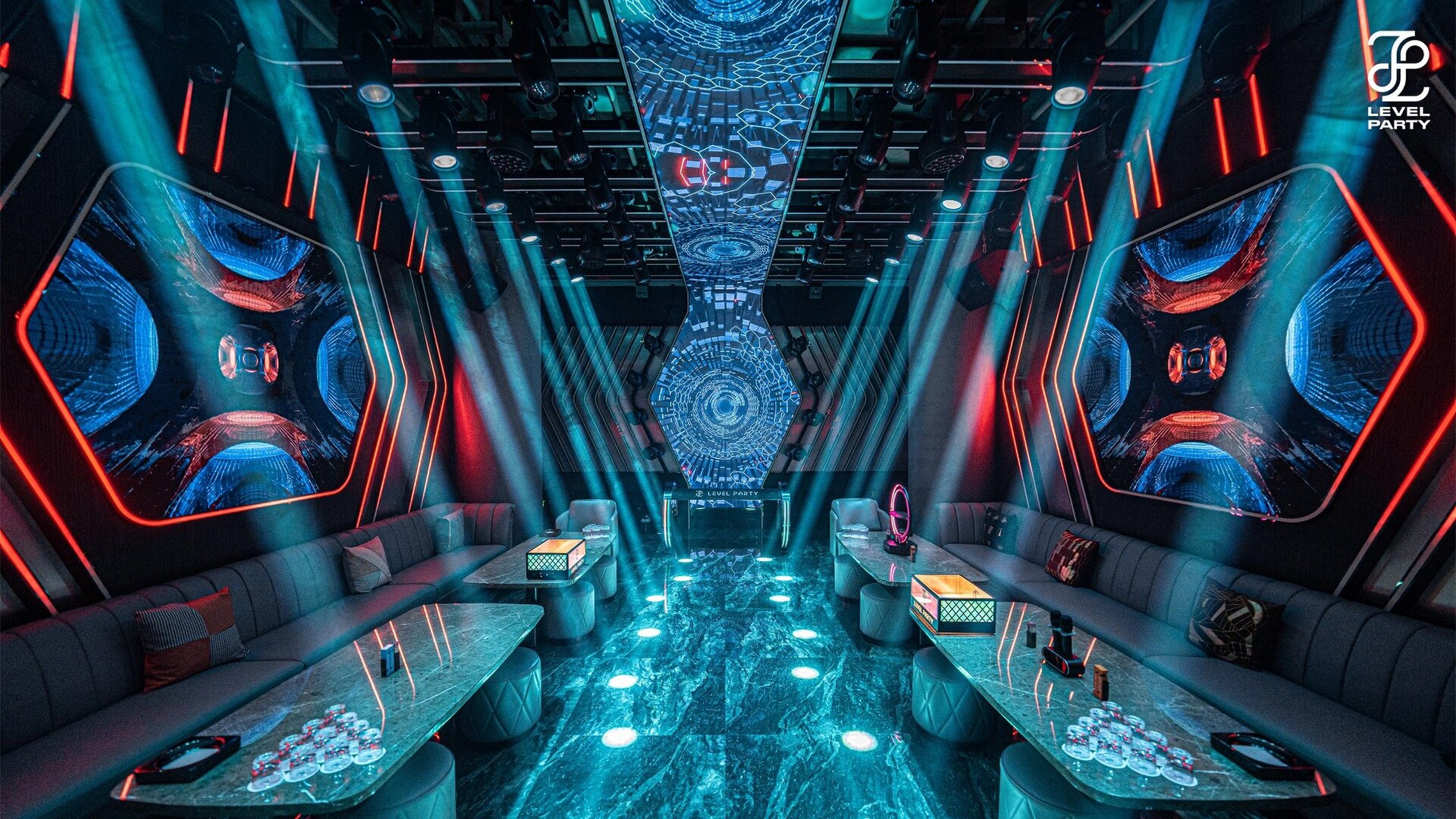 三四线小城市唱歌ktv包厢照片拍摄 不好拍啊 废片太多了 除非 #拍摄