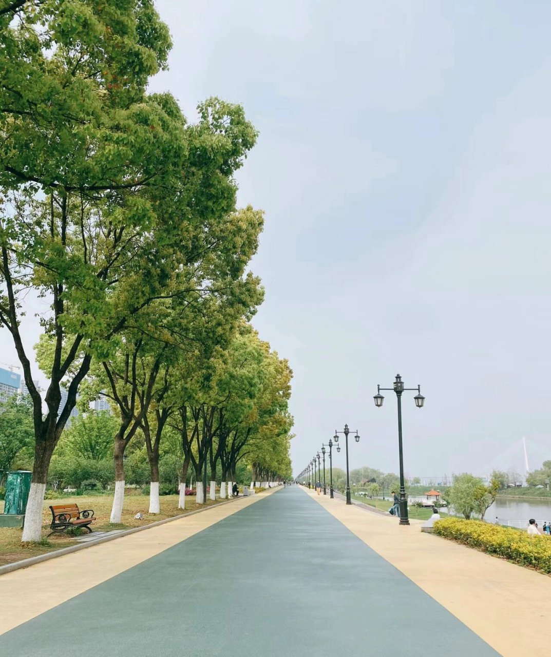 免费遛娃公园好去处 汉口江滩三期沙滩游乐 小丫头19个月7717天