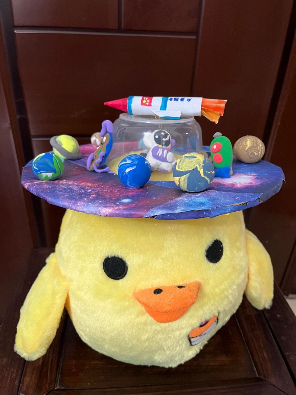 科学节自制太空帽子 学校科学节,要求利用环保材料做的科学帽子 材料