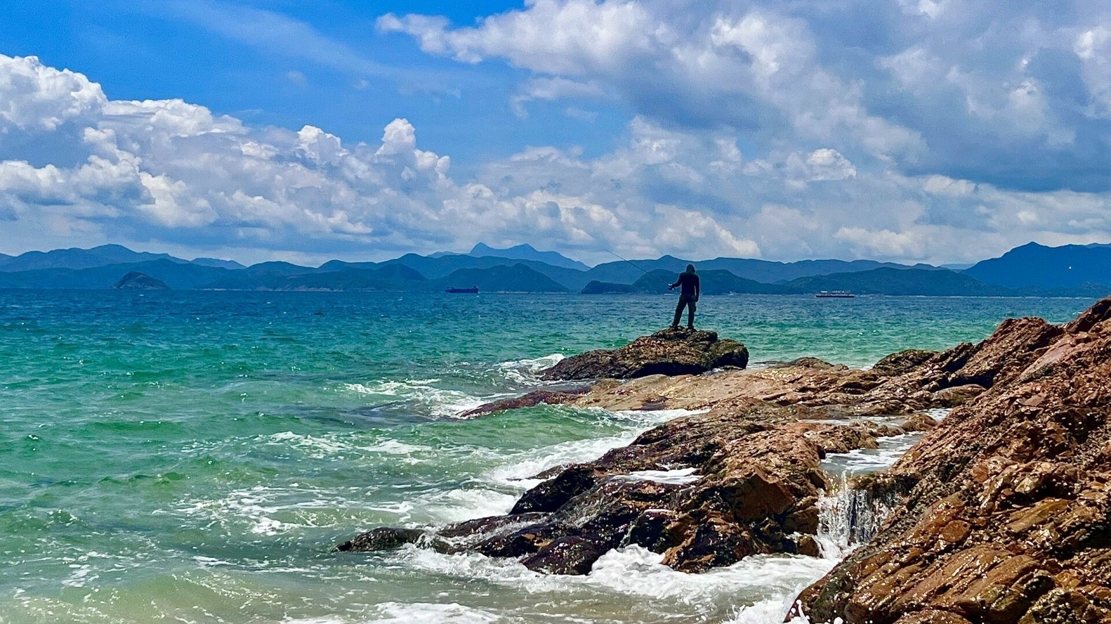 深圳的海—背仔角沙滩9215可以冲 周末带娃看海,在路上都在纠结去