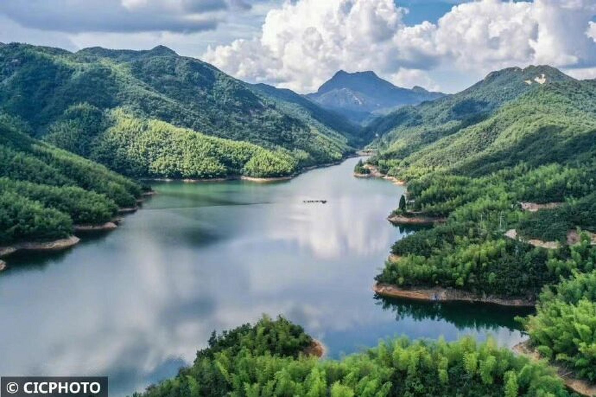 千峰万壑,山高水低,翠羽明珠祖国大好河山 敬请期待11月新品