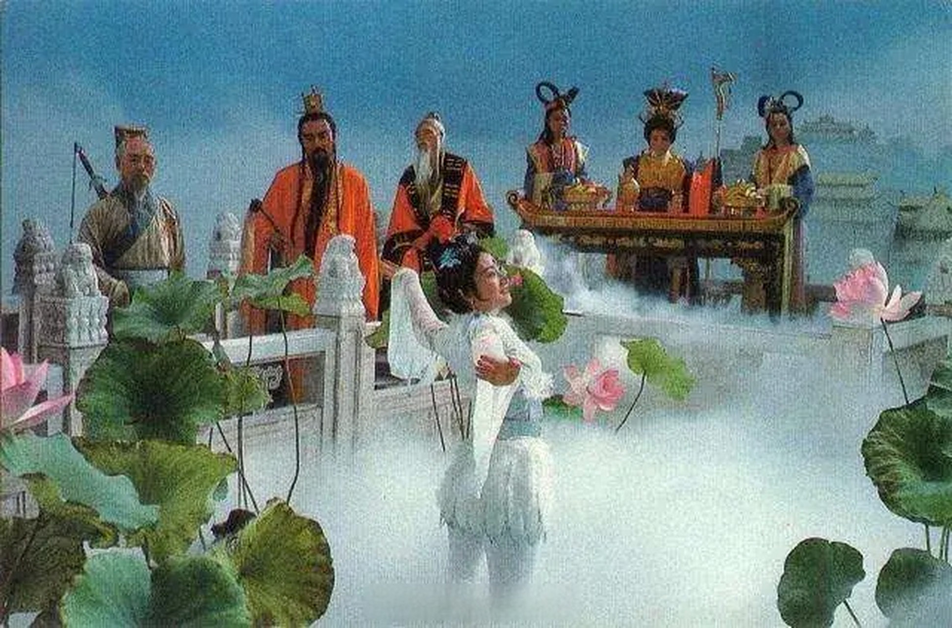 这是央视版《西游记》的天庭,那时候没有现在这样花里胡哨的特效,但是
