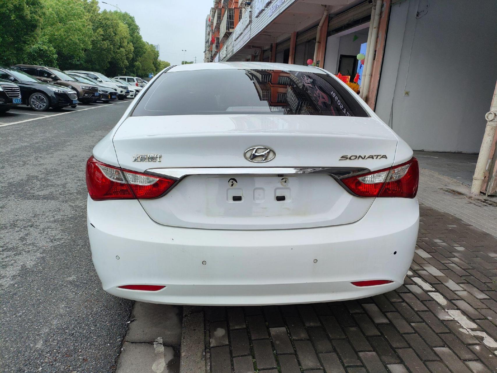 2013年8月上牌,现代索纳塔八代,2.