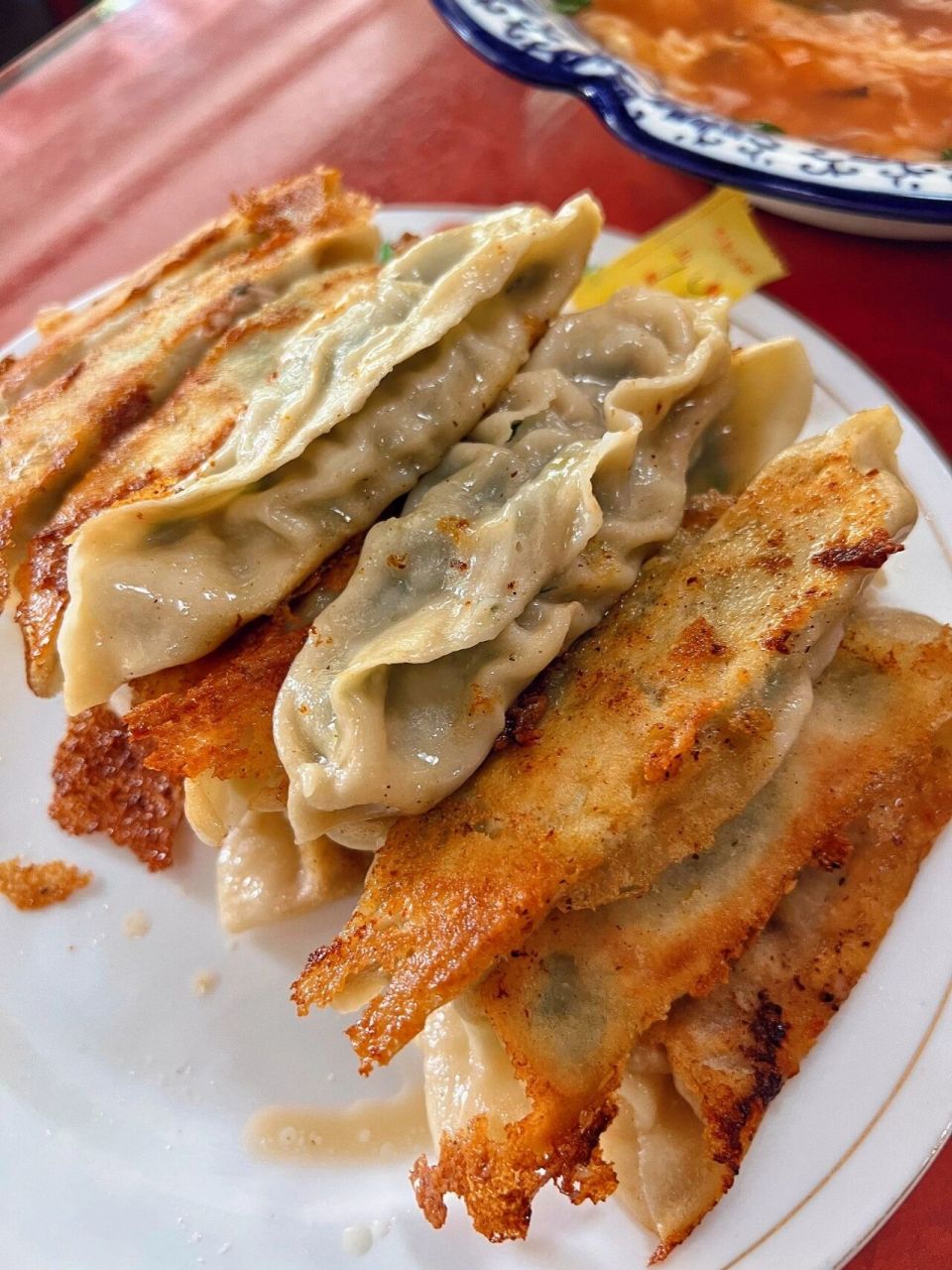 93 店名:青岛锅贴(洛阳路店) 地址:市北区四