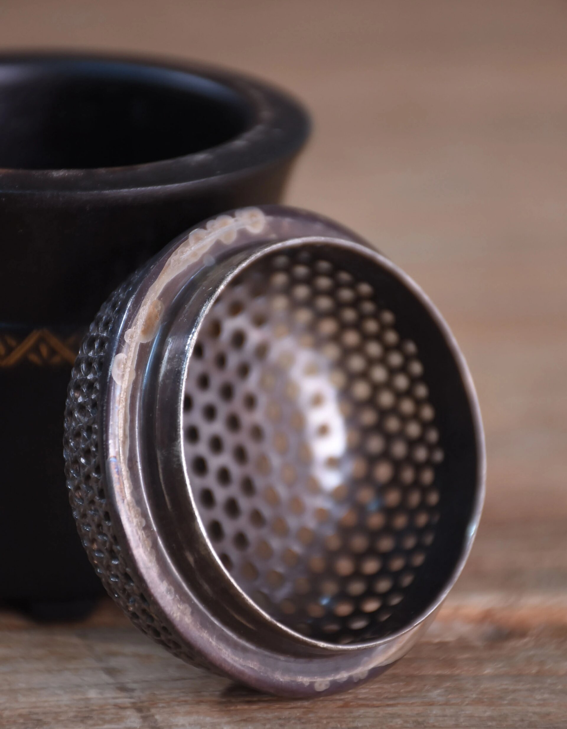 日本昭和早期绍美作铁错金银盖香炉包浆古玩