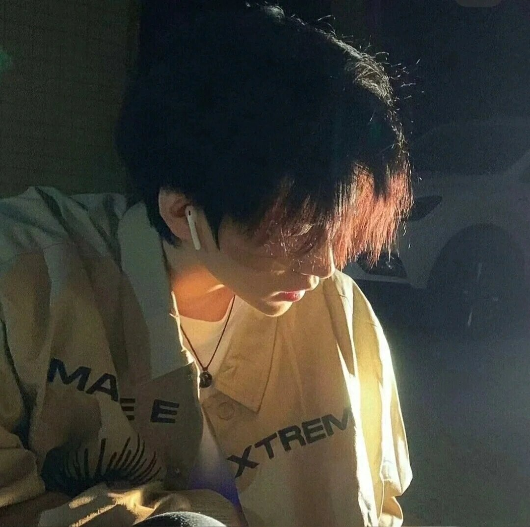 一眼就醉的丧系男头