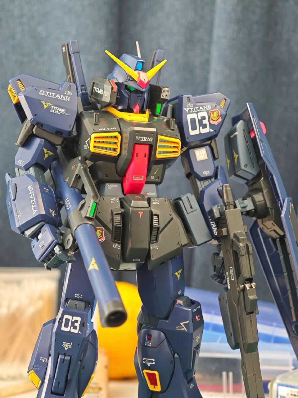 本期给大家介绍的就是大名鼎鼎的高达mk-Ⅱ,大家喜欢称之为马克兔.