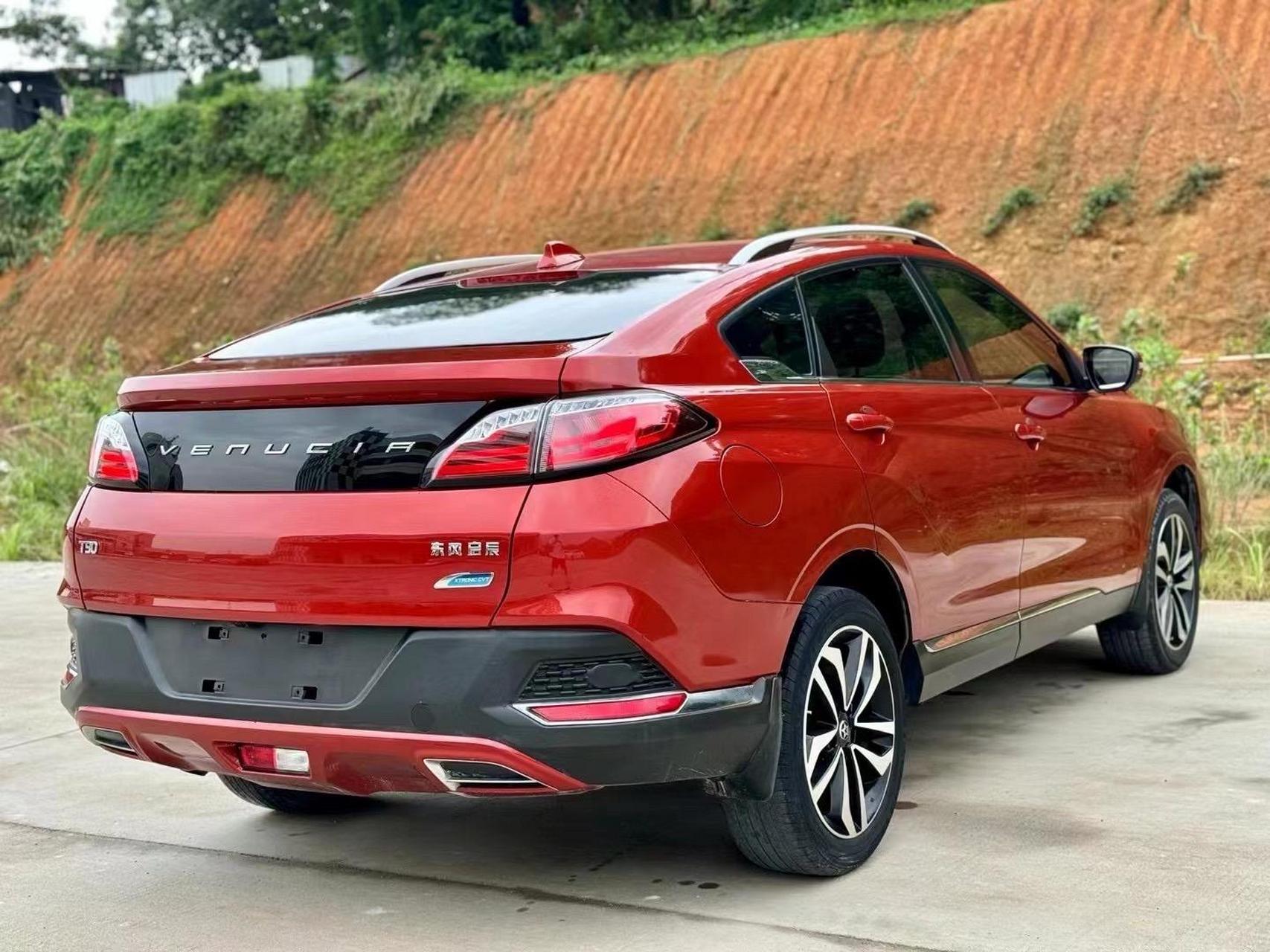 汽车品牌:启辰t90 汽车年份:2018年6月 排量版本:2.