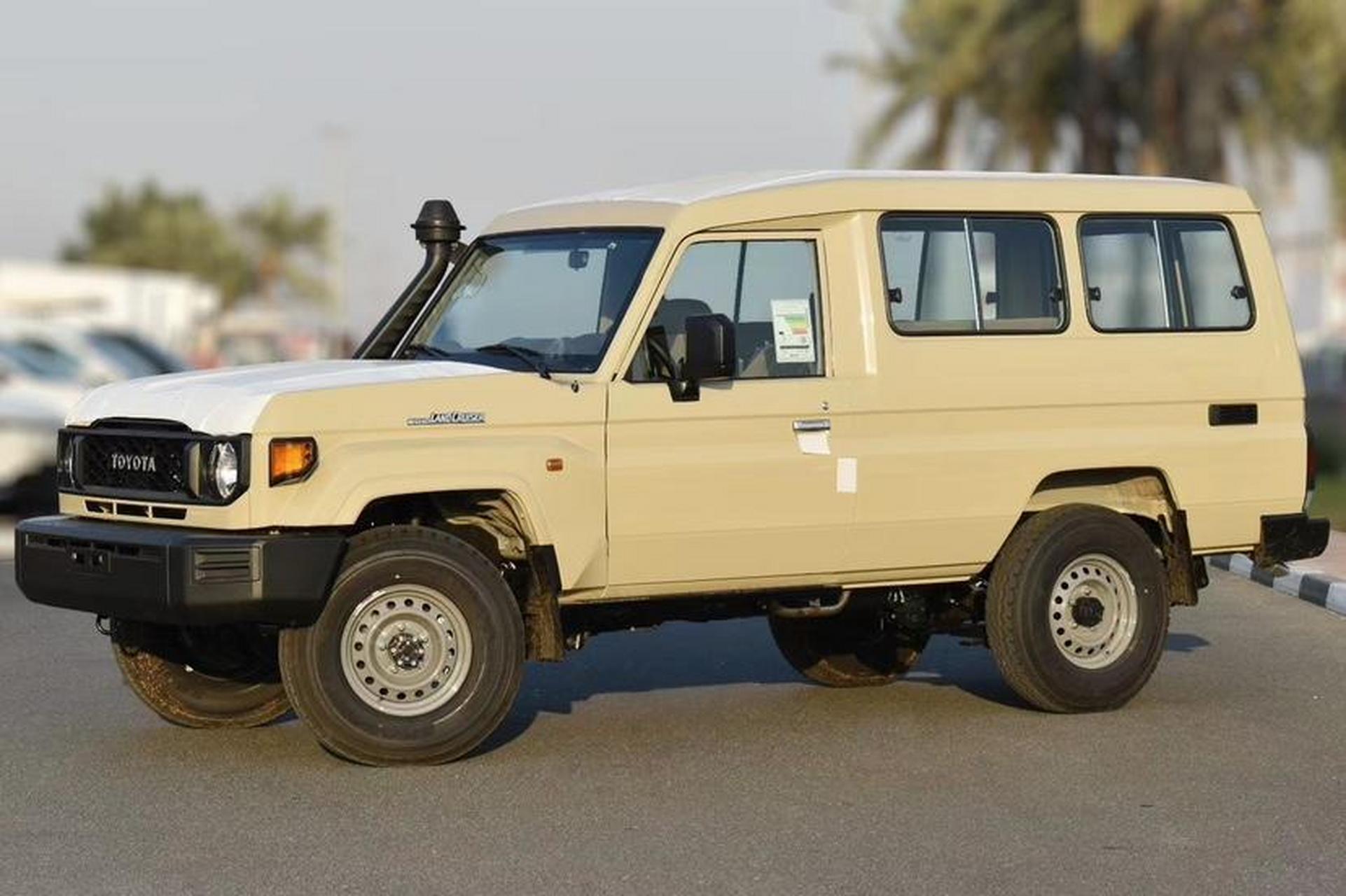 中东运兵车丰田lc78 4.