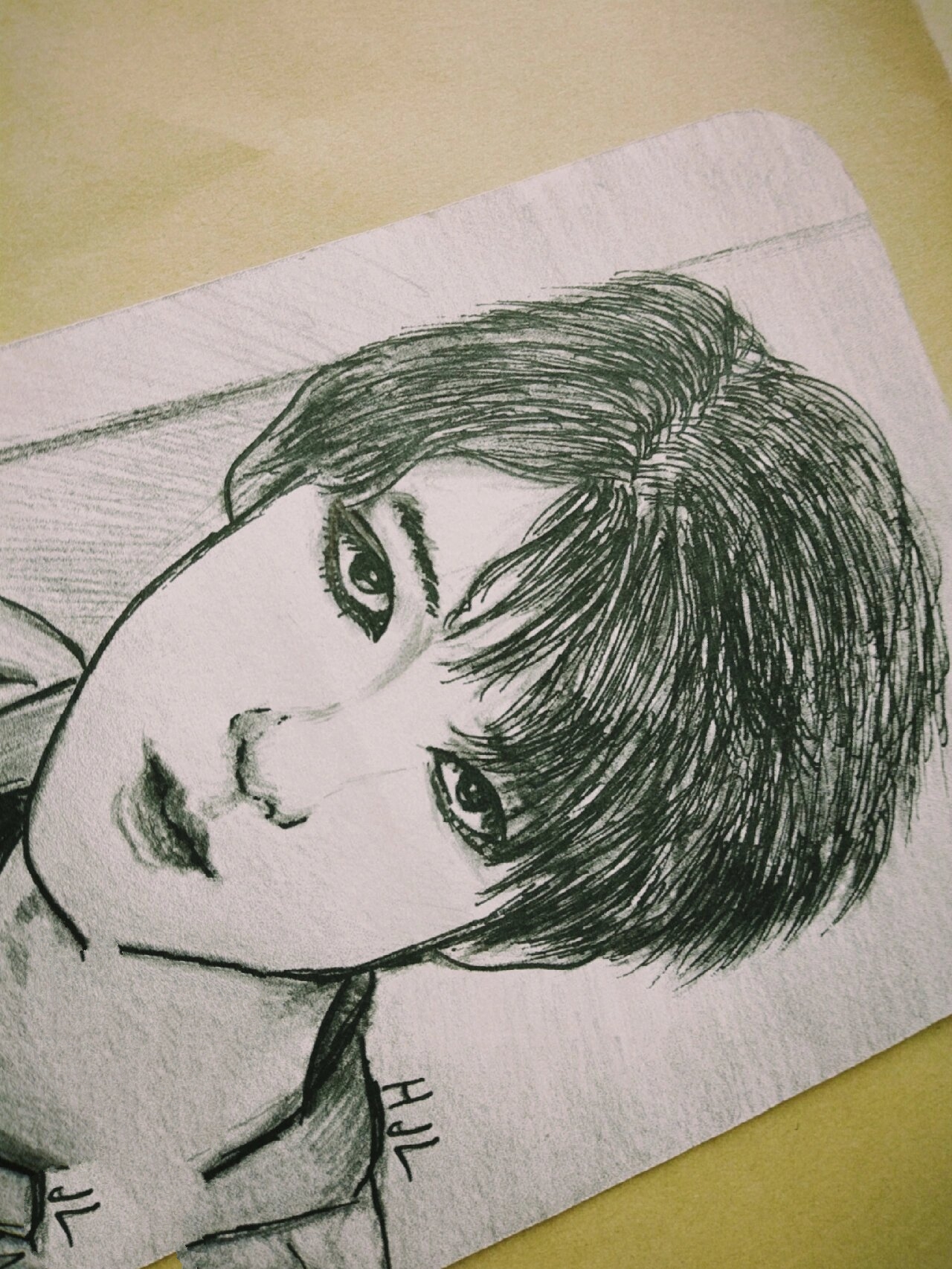 贺峻霖素描画 材料:黑笔,铅笔