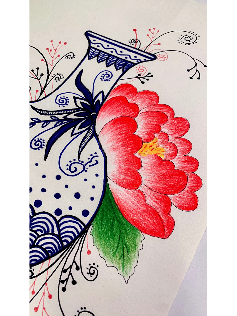 青花瓷创意儿童画花瓶,小学生绘画作品 青花瓷,又称白地青花瓷,常简称