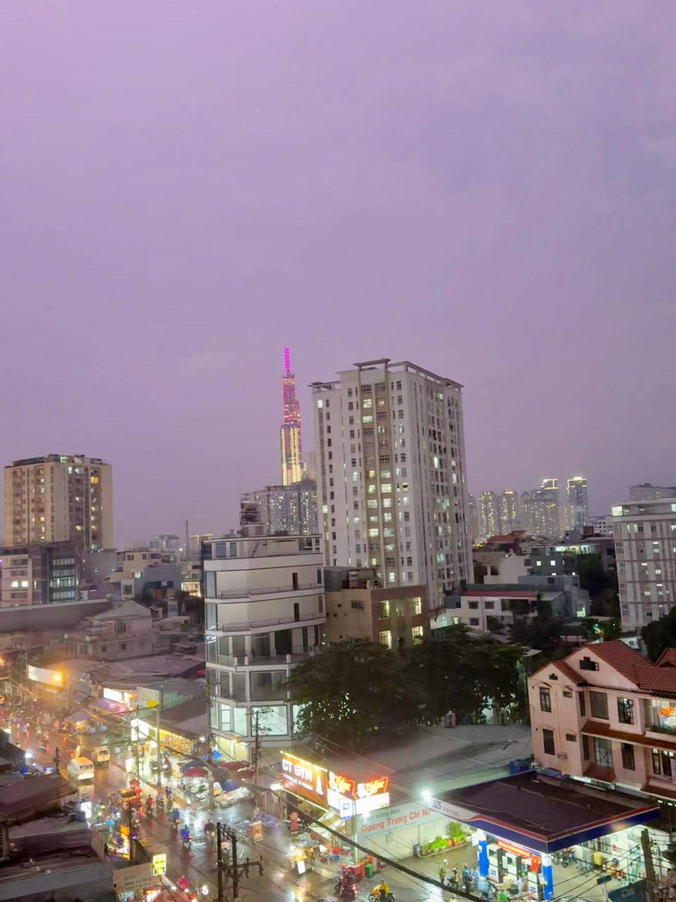 越南# 胡志明的天空:清晨,午后,打雷,闪电,黄昏,傍晚和深夜