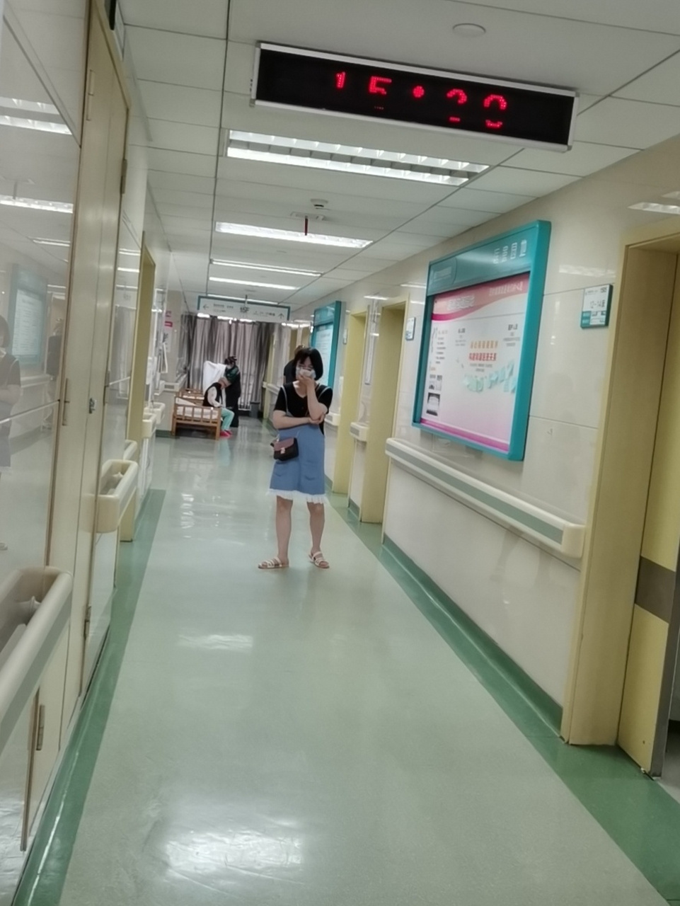 重庆大学附属肿瘤医院的经历 朋友帮我加的病房,找的两个间的病房