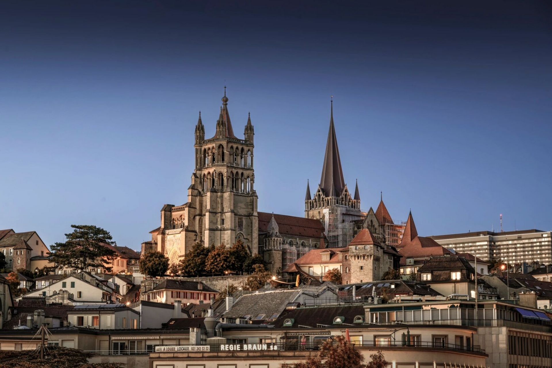 留学日记|9893洛桑大教堂|建筑摄影 瑞士洛桑大教堂建于1275年,是