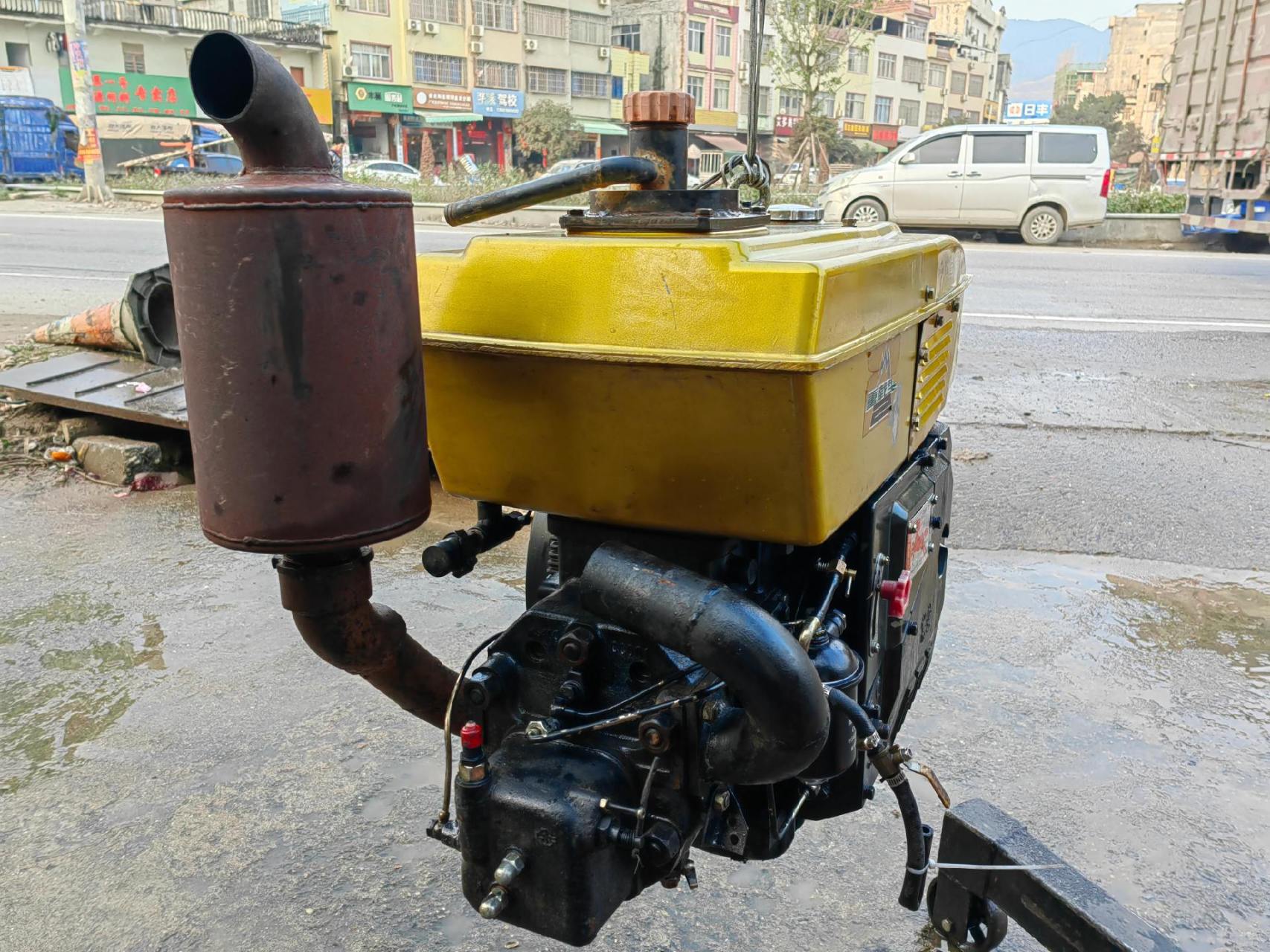 改四缸机退役下来,40匹常柴悍马发动机,整机没有拆修过,不烧机油,动力