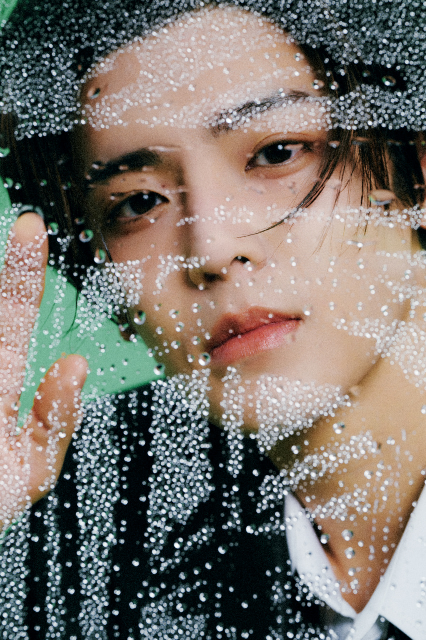 07 #侯明昊个人出道八周年#  同行八载,留下了许多温暖的回忆.