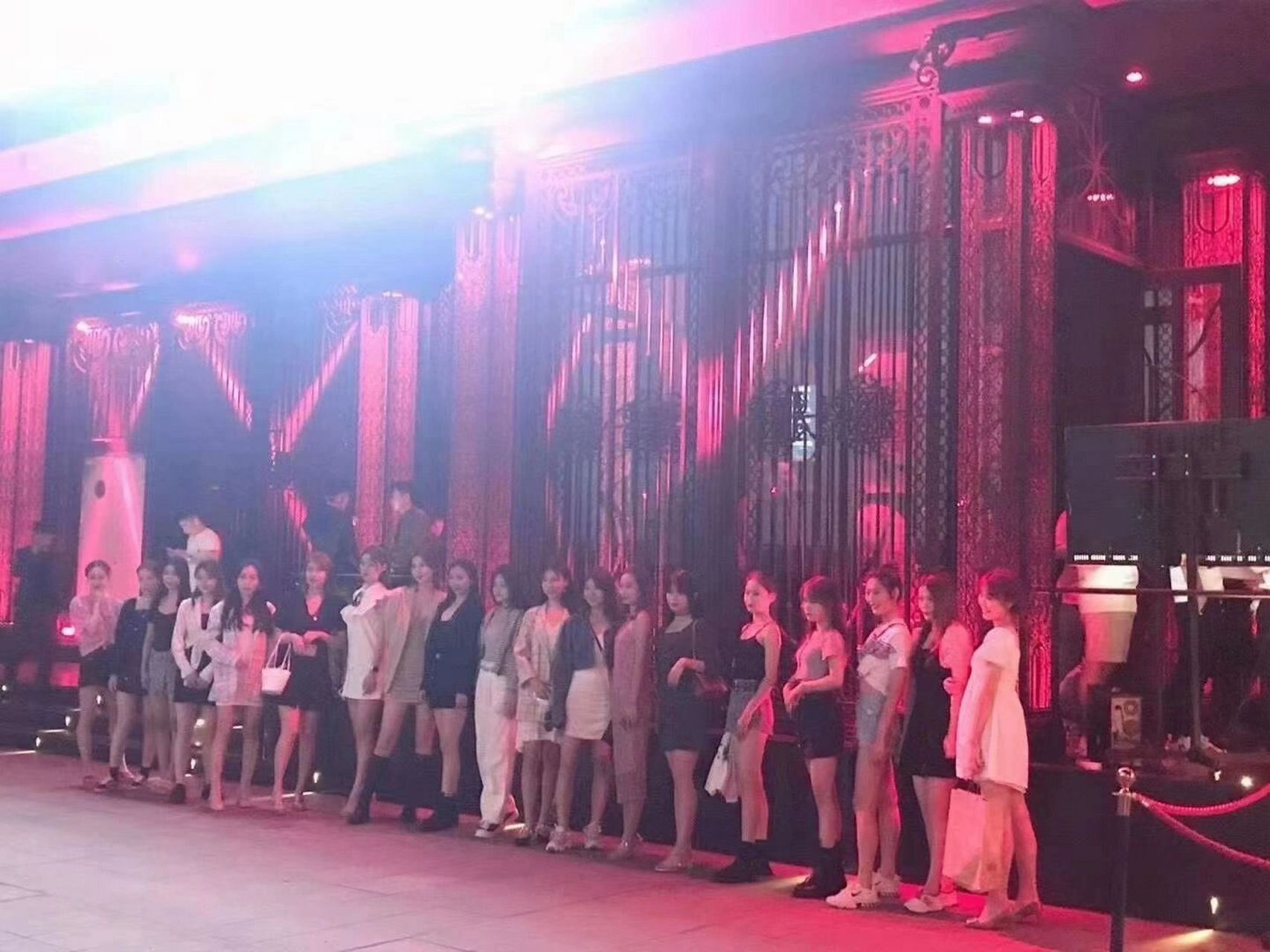 青岛奥斯卡酒吧