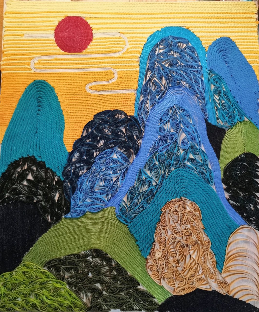 千里江山图_衍纸综合 材料:衍纸,麻绳 木板大小:50×60