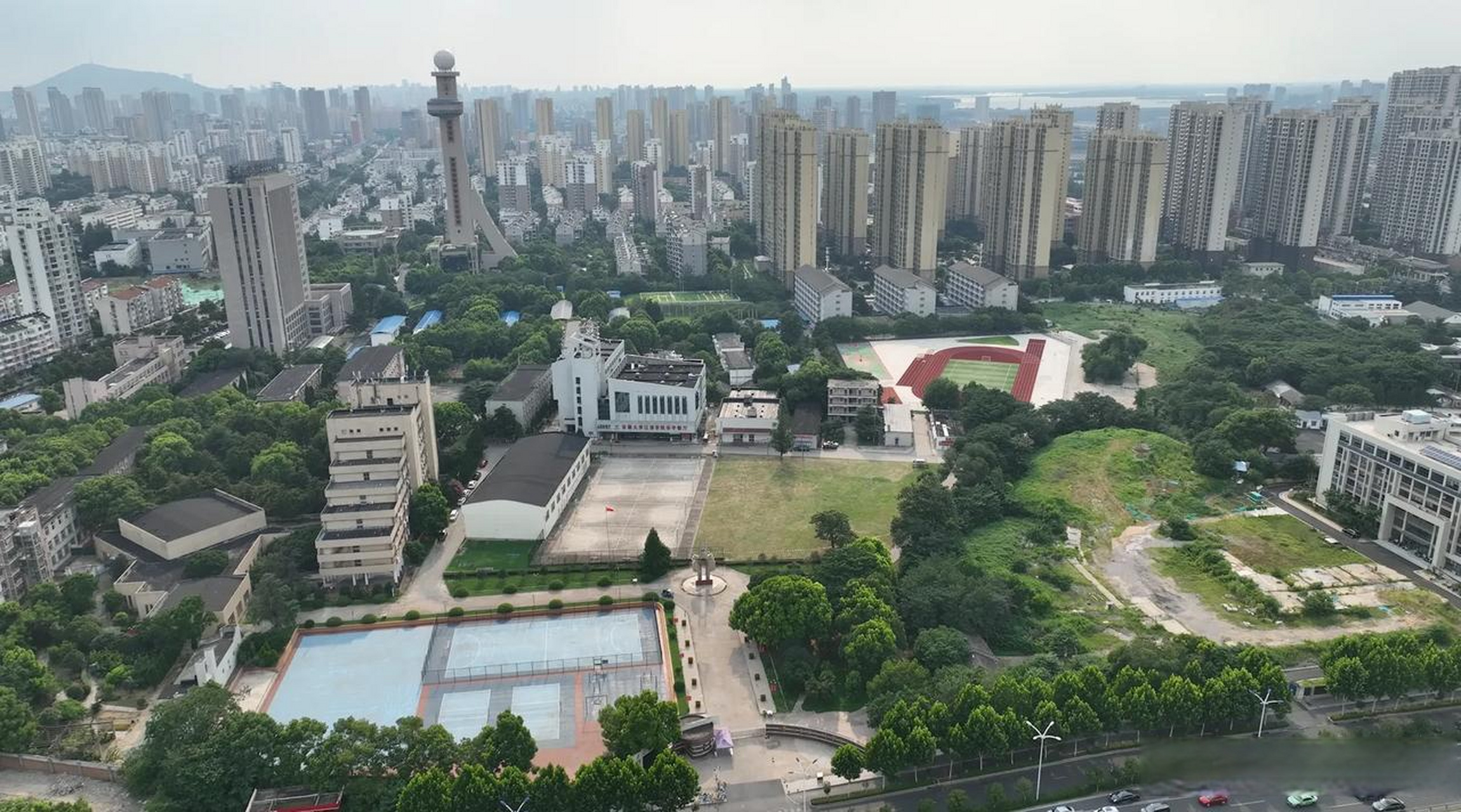 航拍安徽大学江淮学院,这算大学和安徽大学有关系吗?