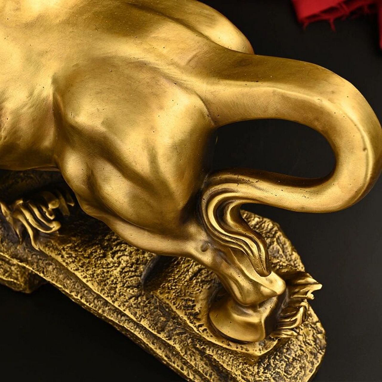 牛势如虹铜牛摆件风水孺子牛工艺品办公桌面 50厘米牛势 长48宽17高40