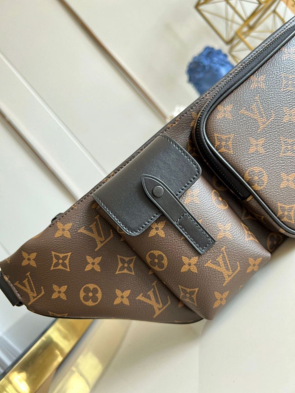 lv christopher男士胸包腰包斜挎包m45337 christopher 腰包取材